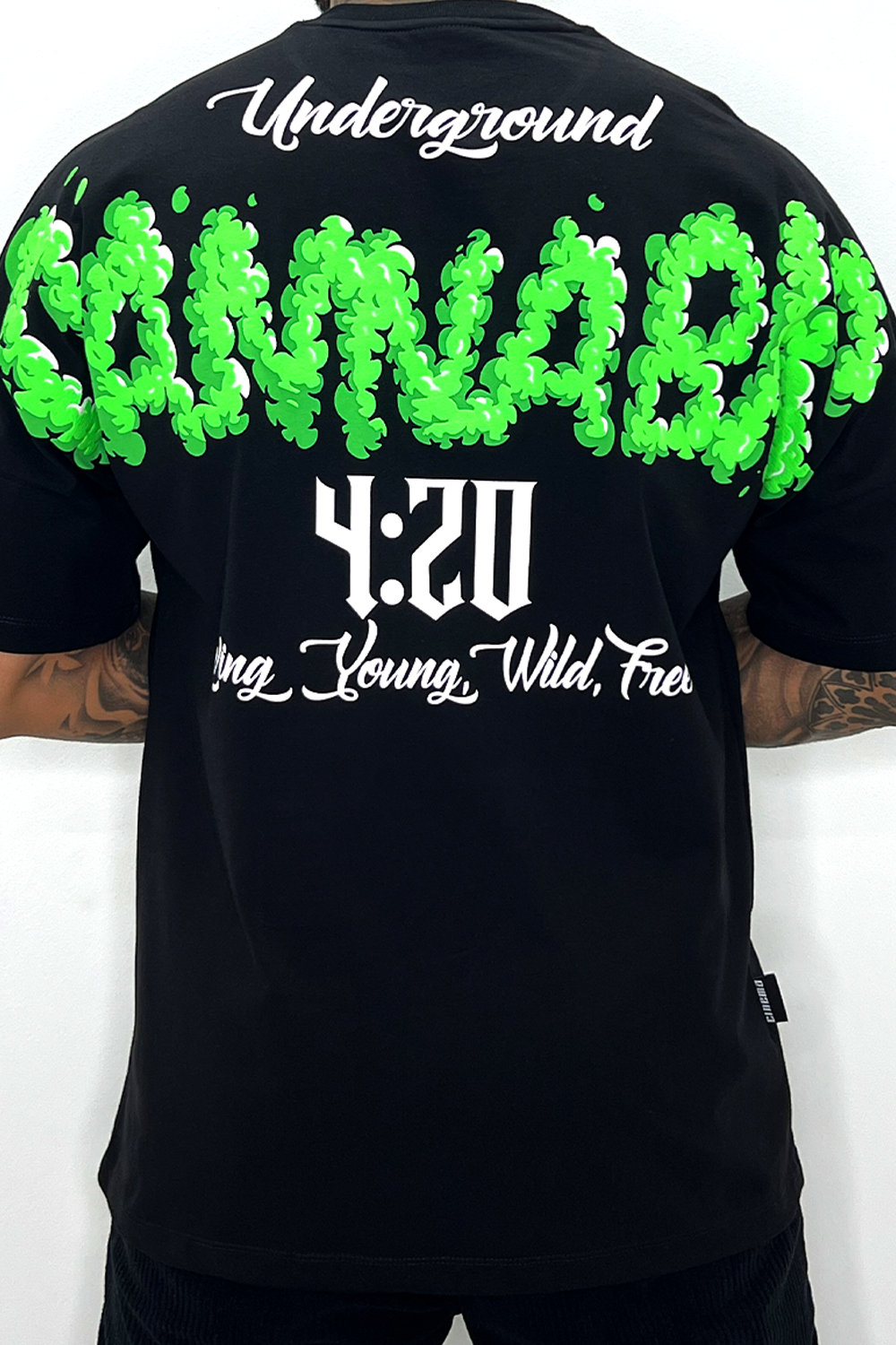 Camiseta CANNABIS