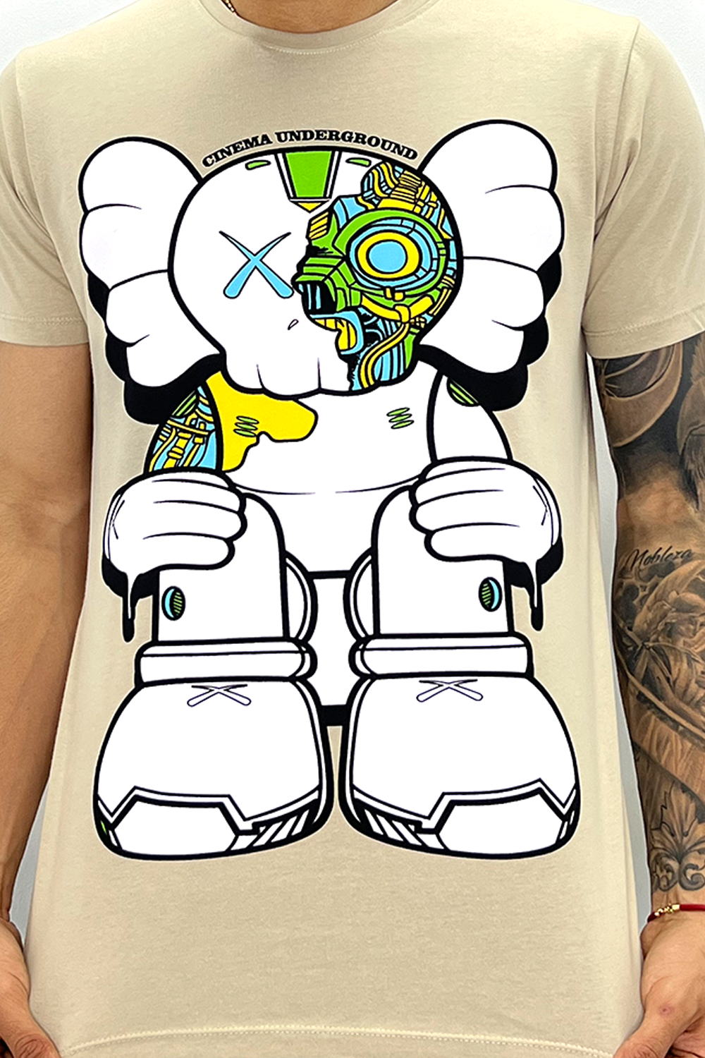 Camiseta KAWS