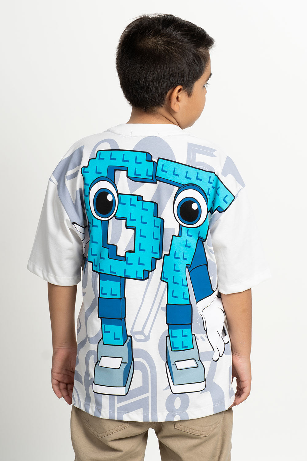 camiseta over SIX SEVEN