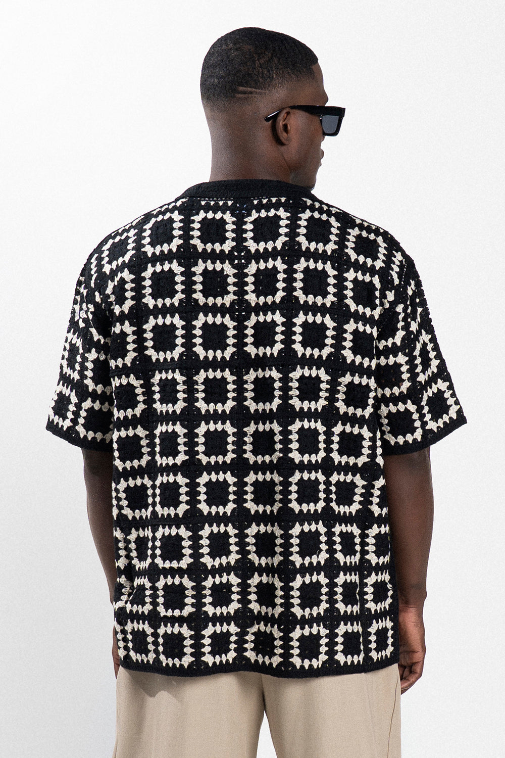 Camiseta con cuello TEJIDA