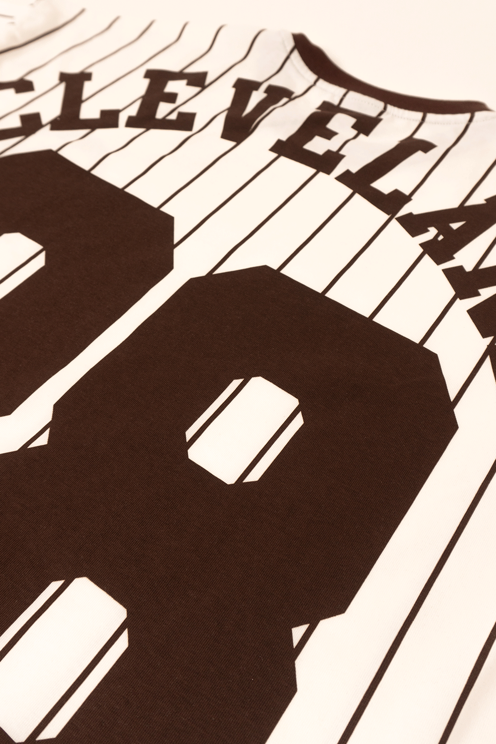 Camiseta OVER CLEVELANDA