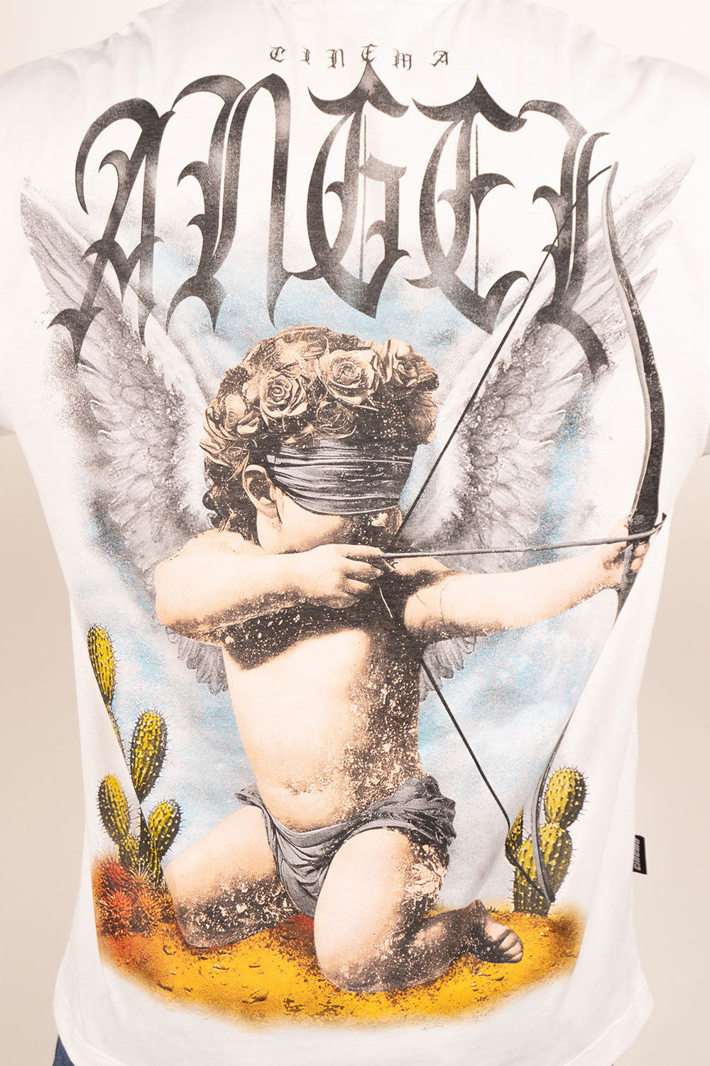 Camiseta OVER ANGEL WAR