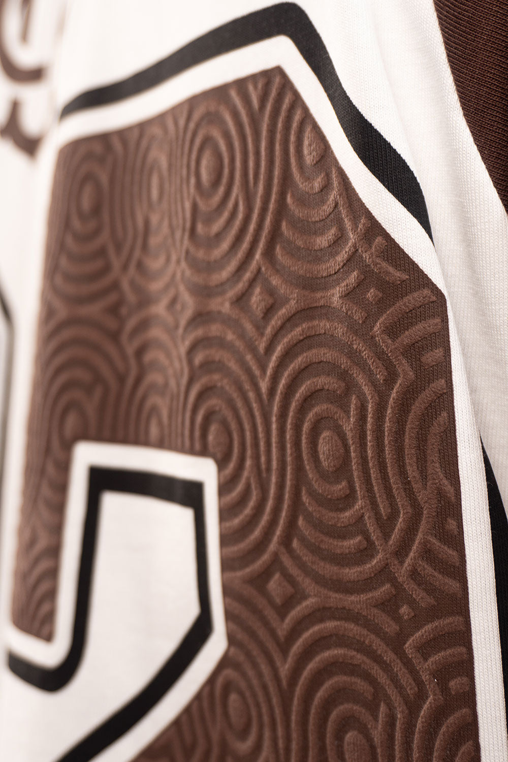 Camiseta OVER WHITE C.U.