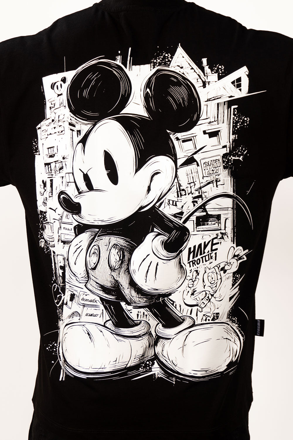 Camiseta OVER BOSS MICKEY
