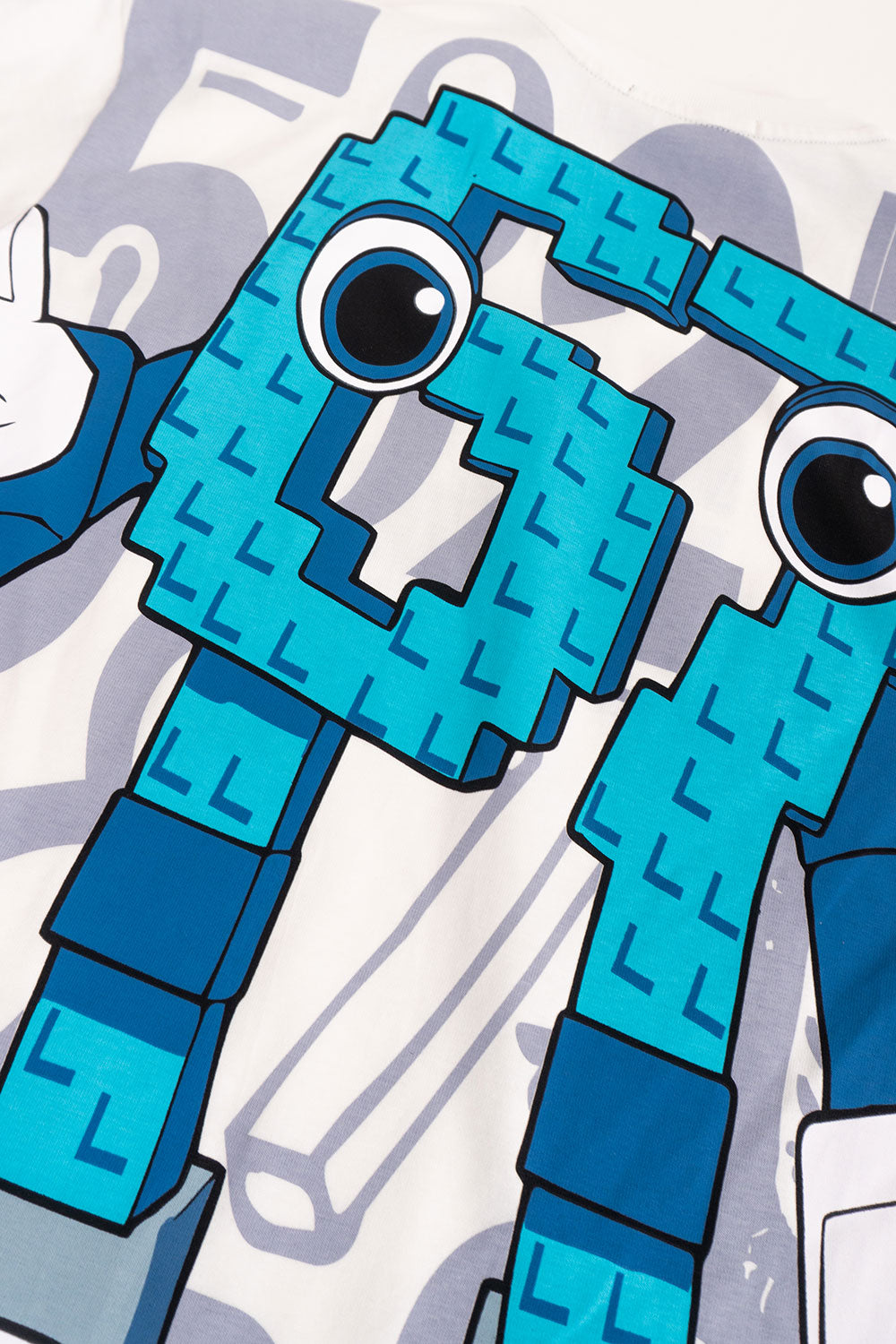 camiseta over SIX SEVEN