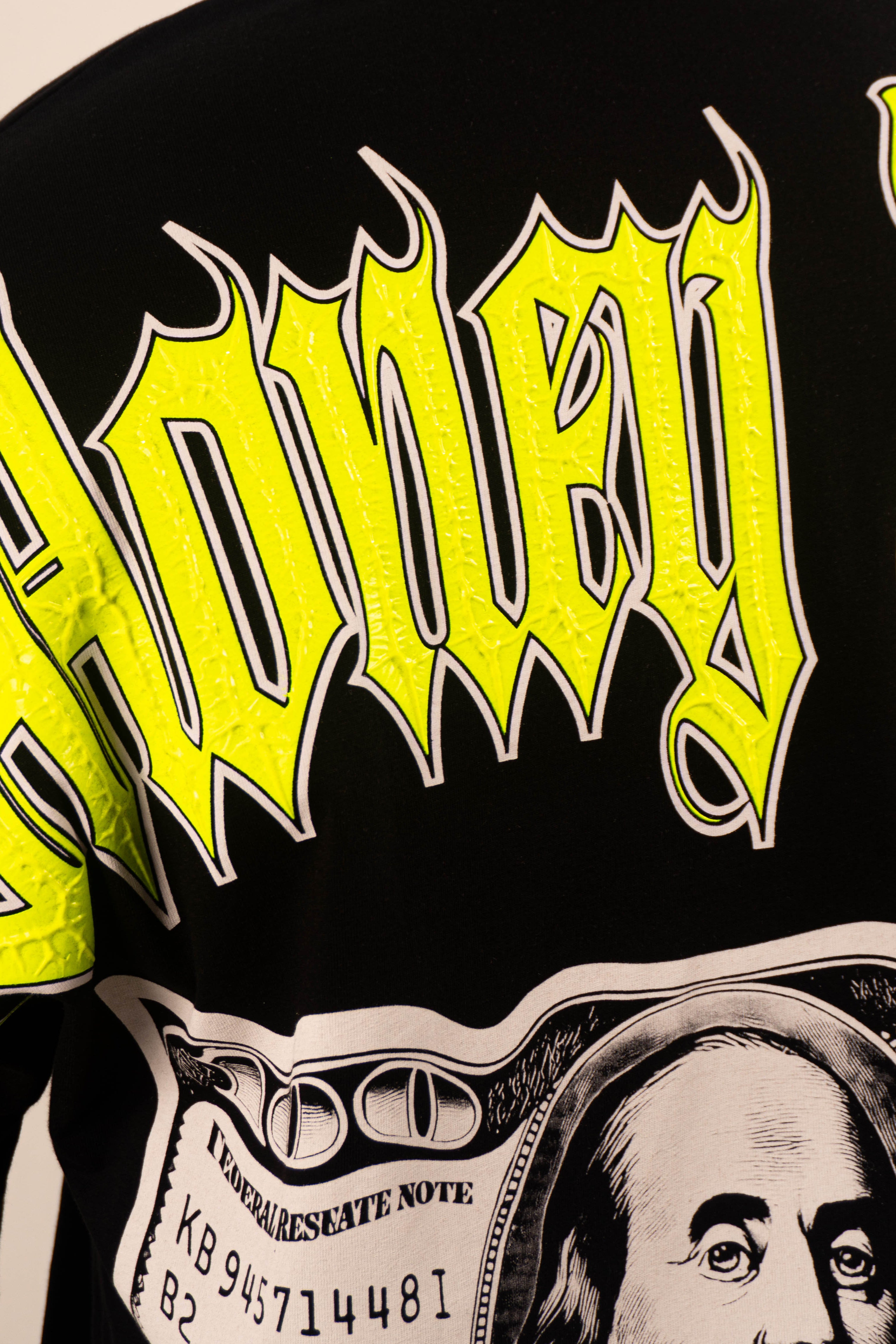 Camiseta OVER MONEY RULES