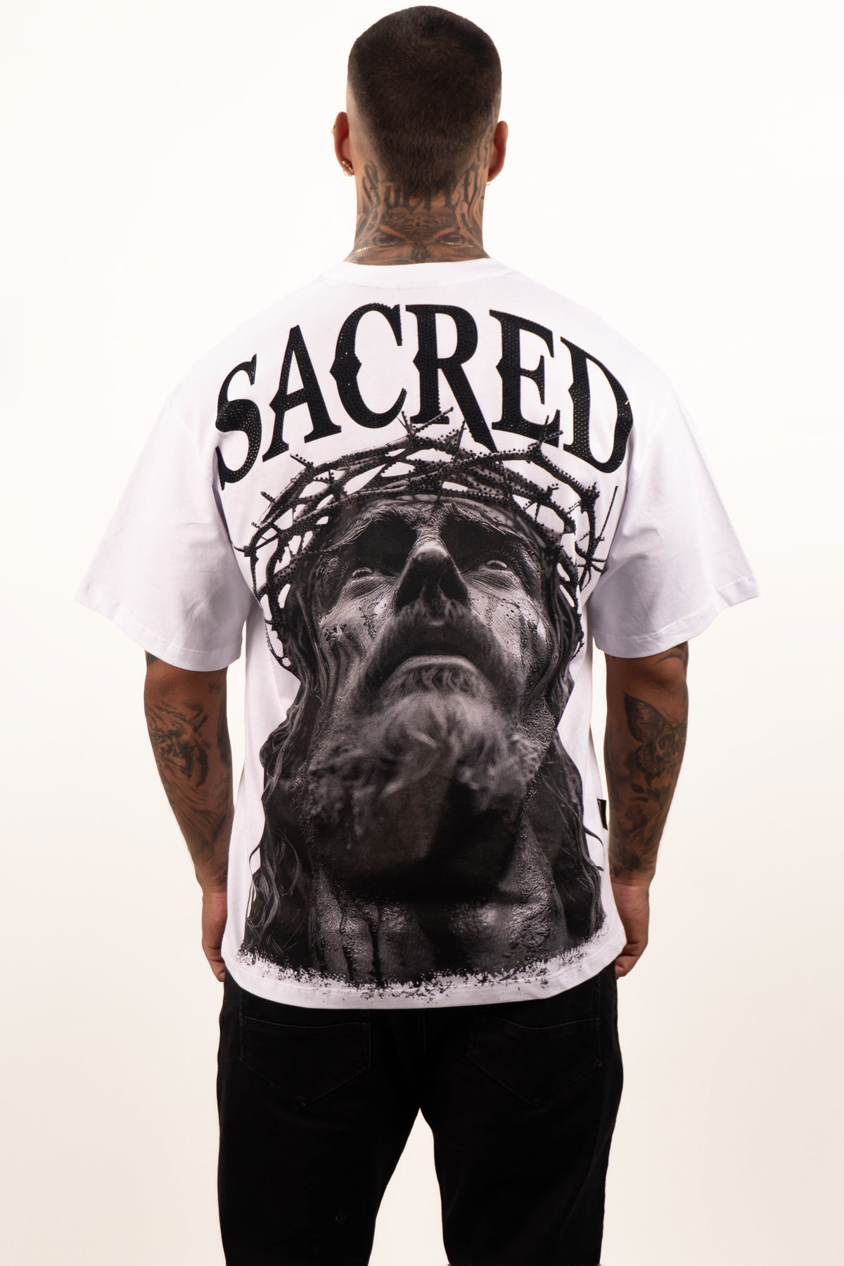 Camiseta SACRED