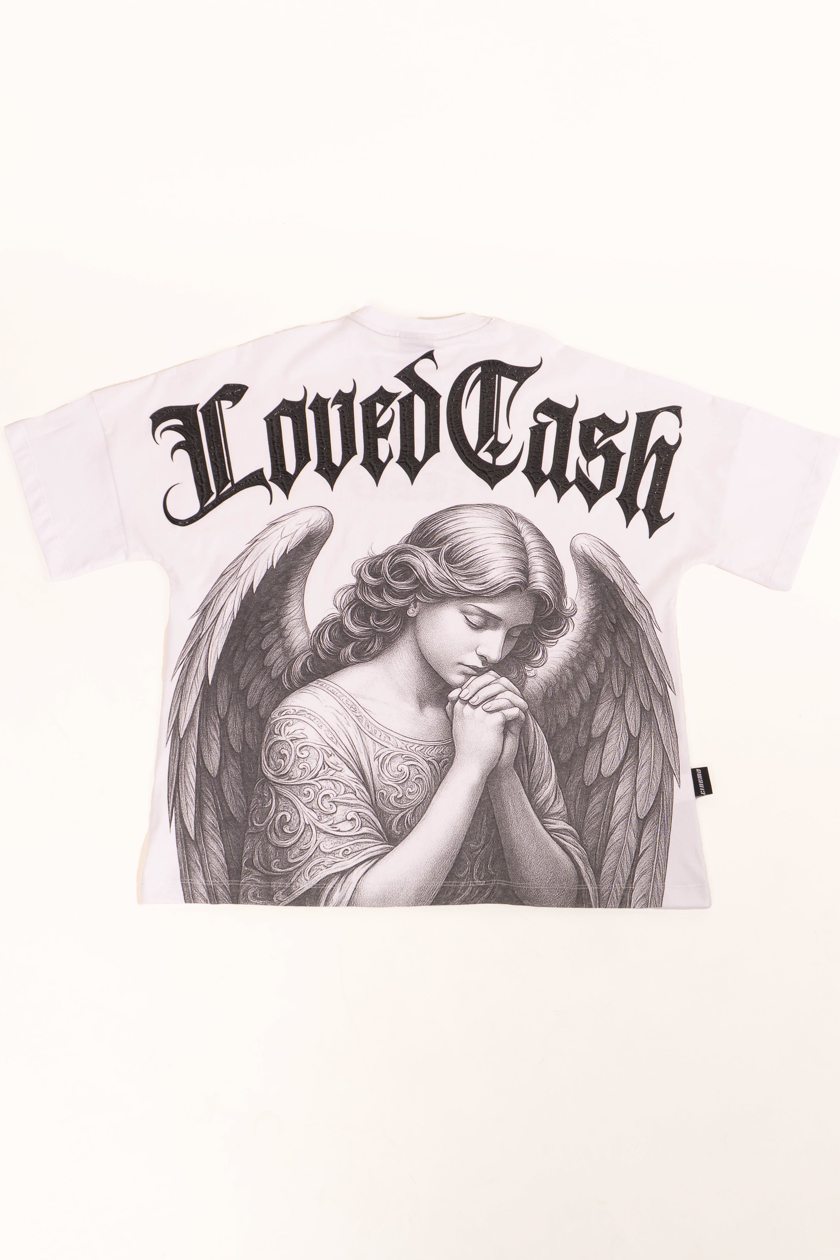 Camiseta over LOVED CASH