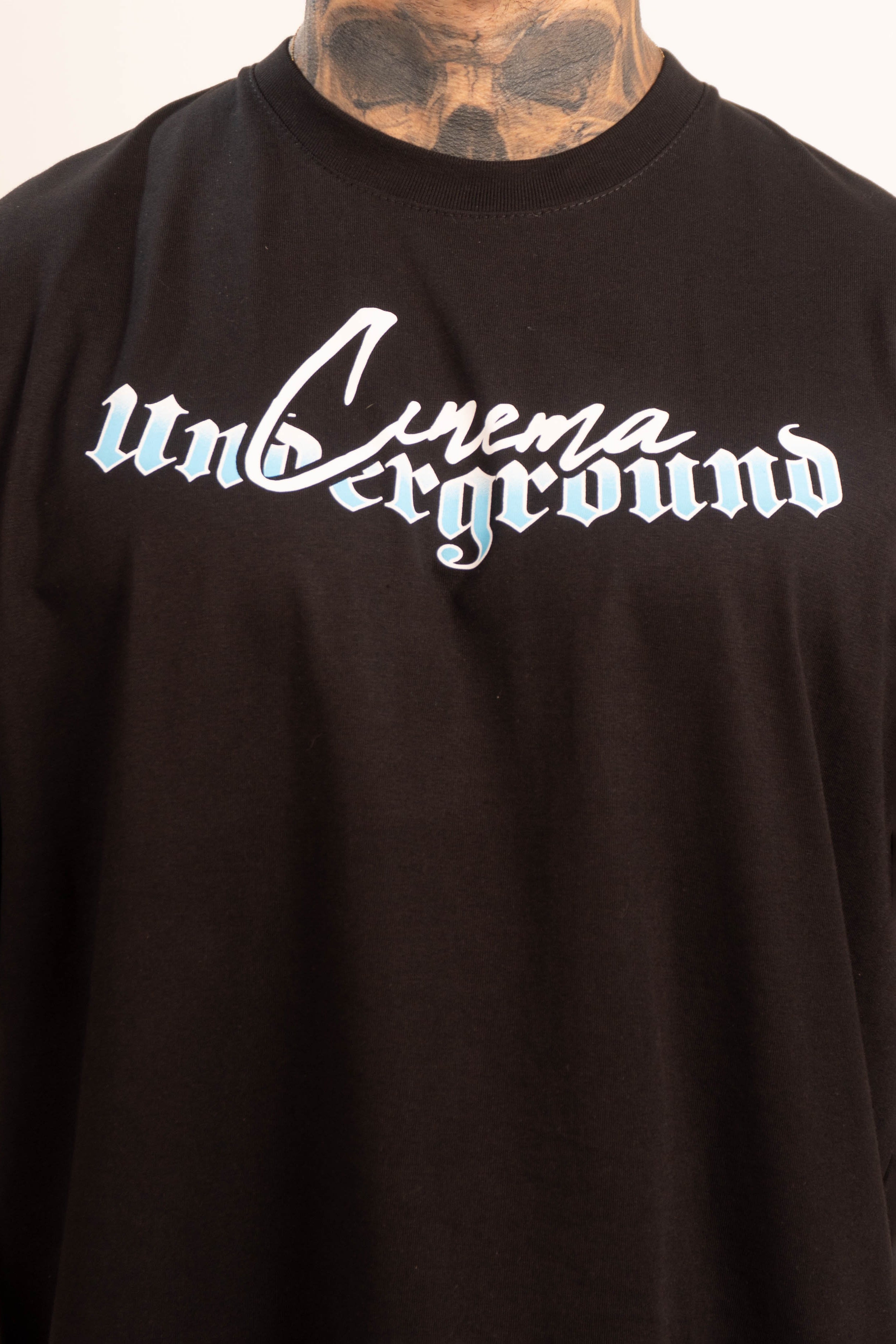 Camiseta over CAPUCHO UNDER