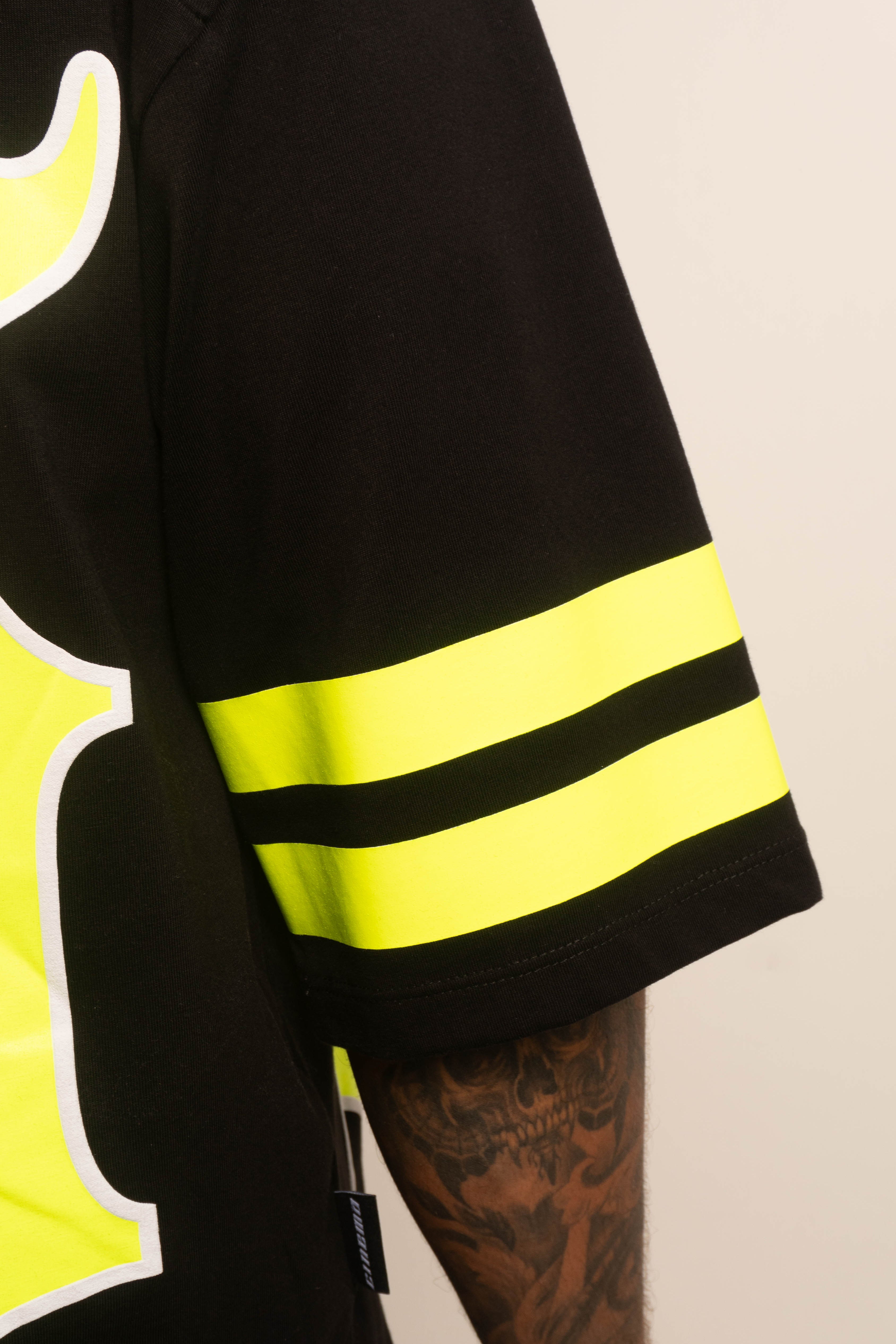Camiseta bloque VICTORIOUS