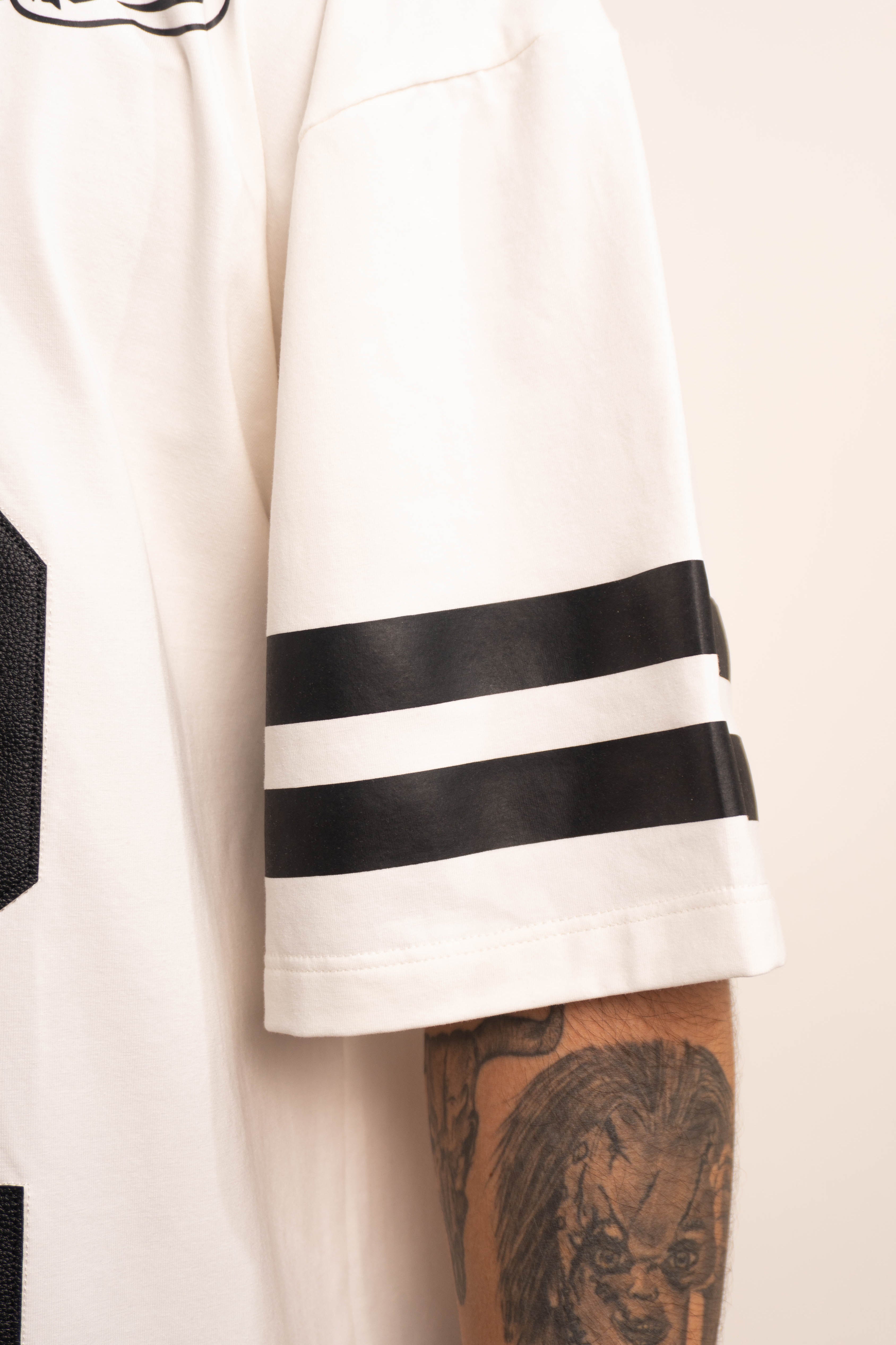 Camiseta boxy THE WORLD
