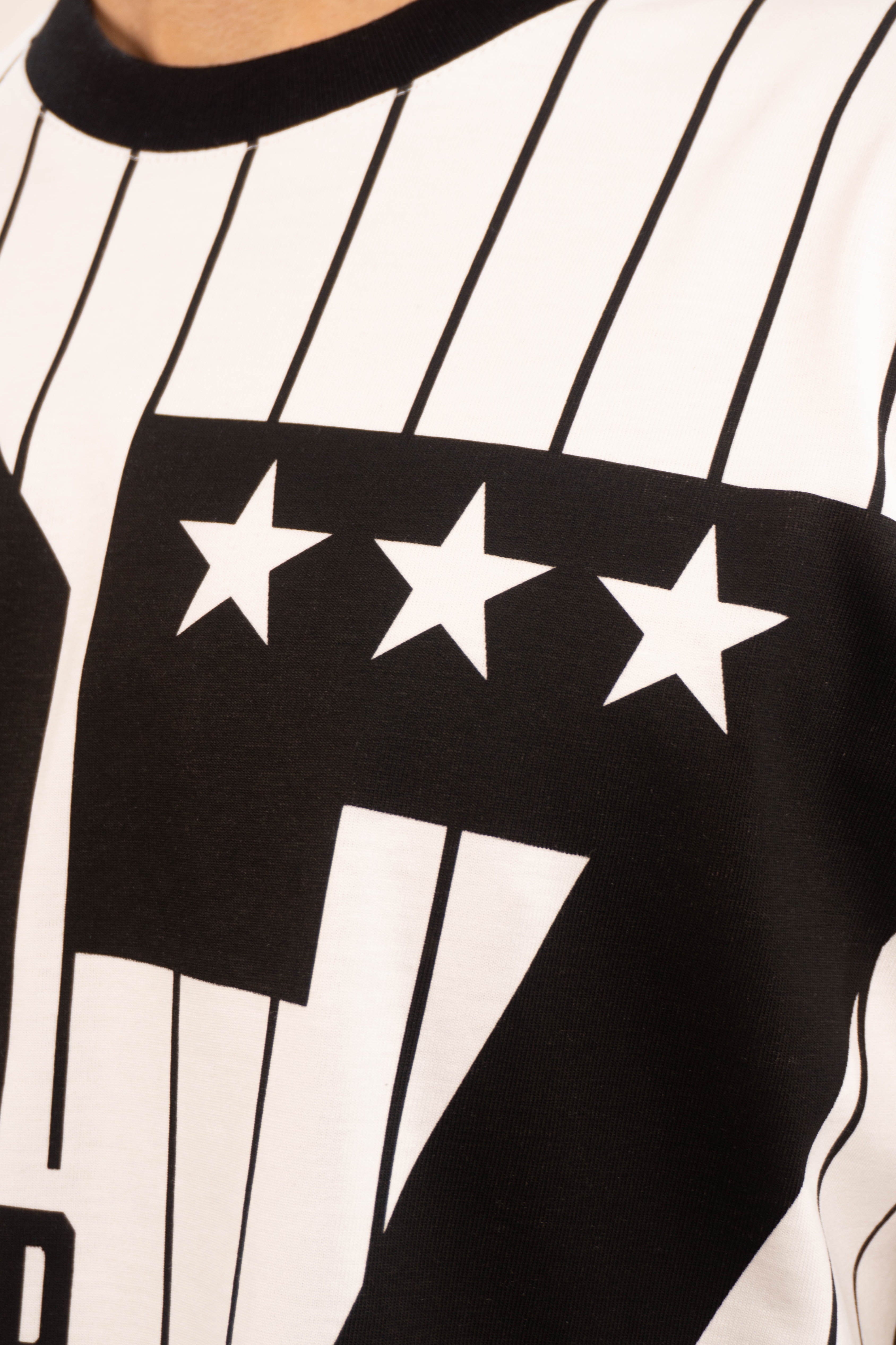 Camiseta over COLLAGE DIVISION