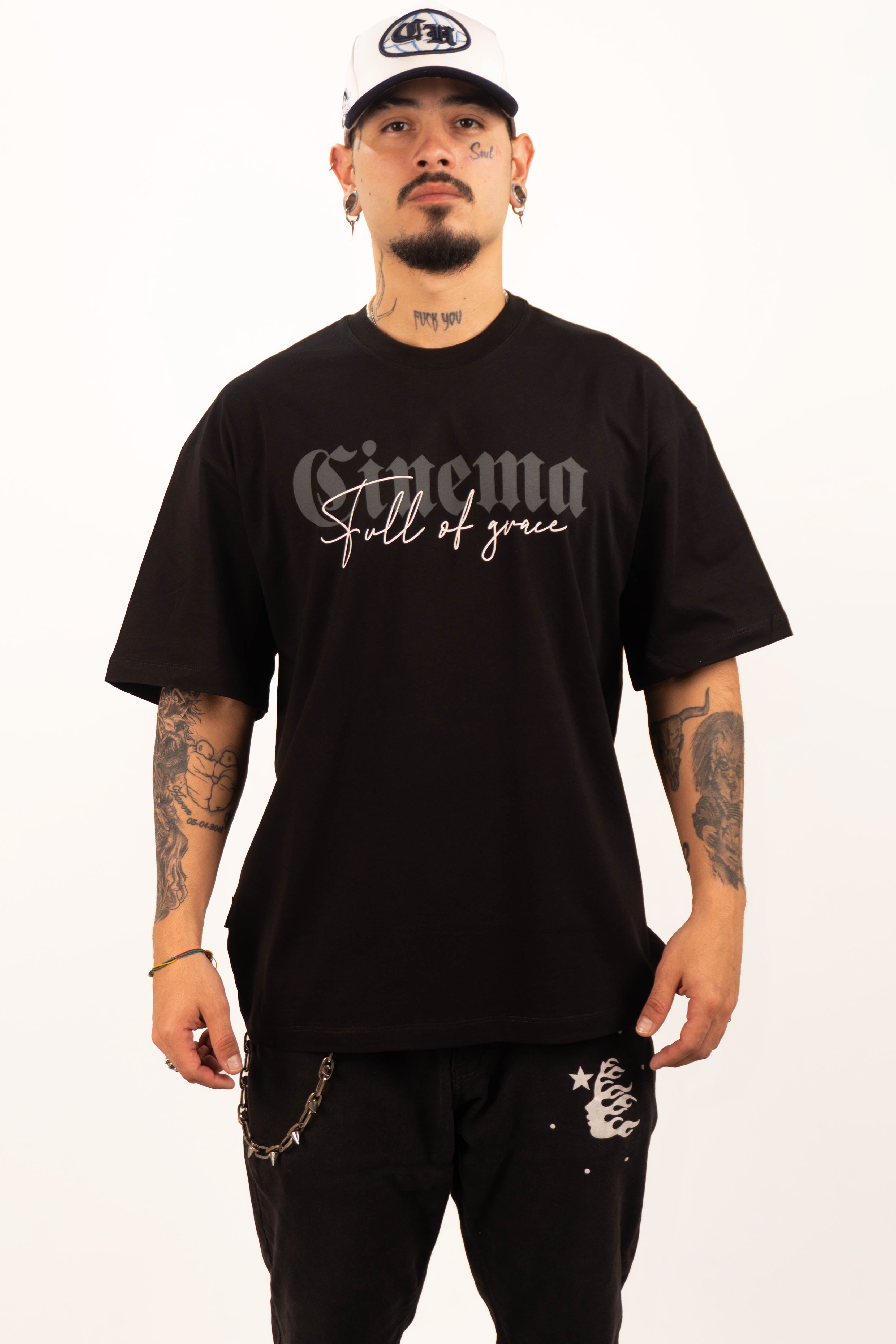 Camiseta over VIRGEN CINEMA