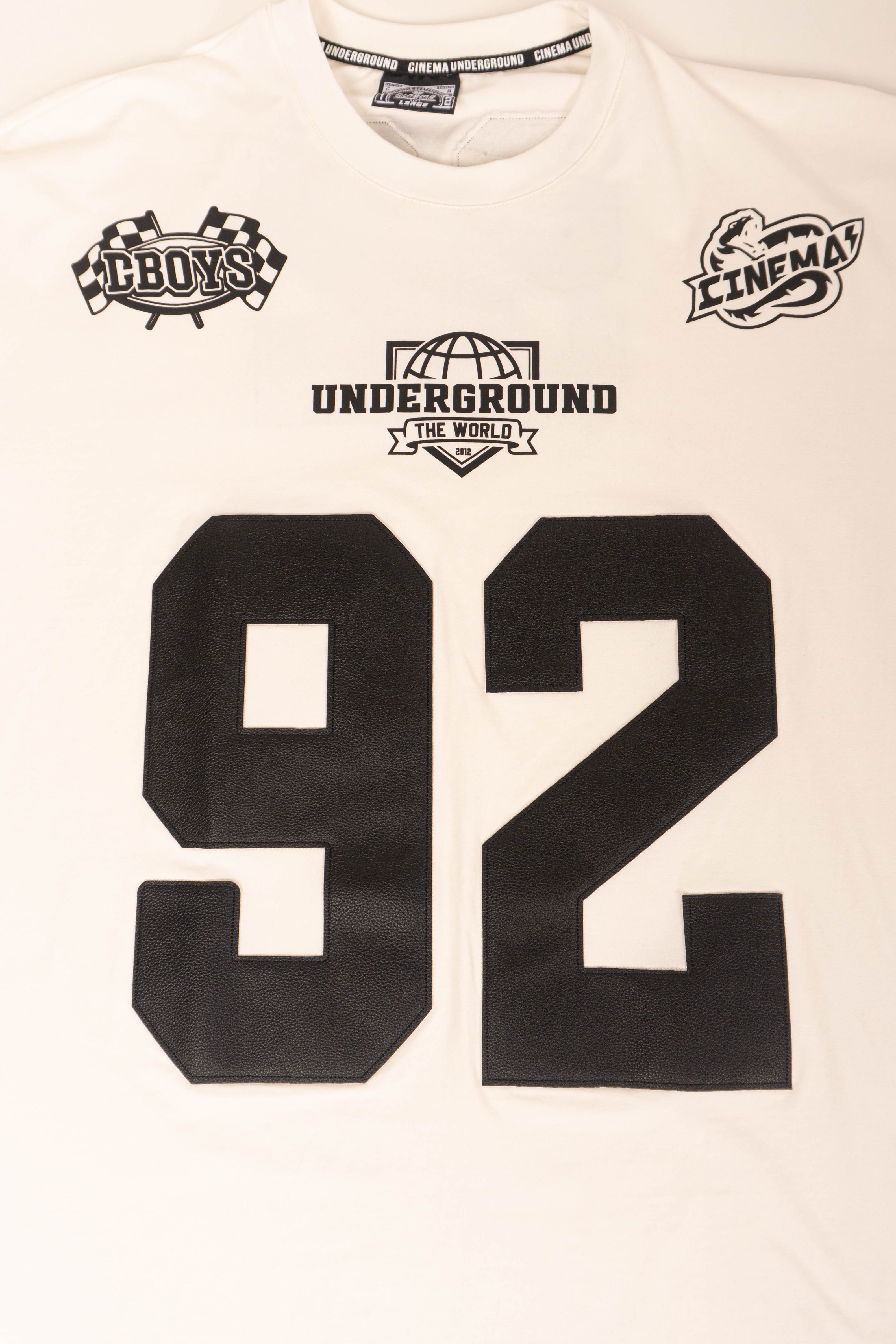 Camiseta boxy THE WORLD