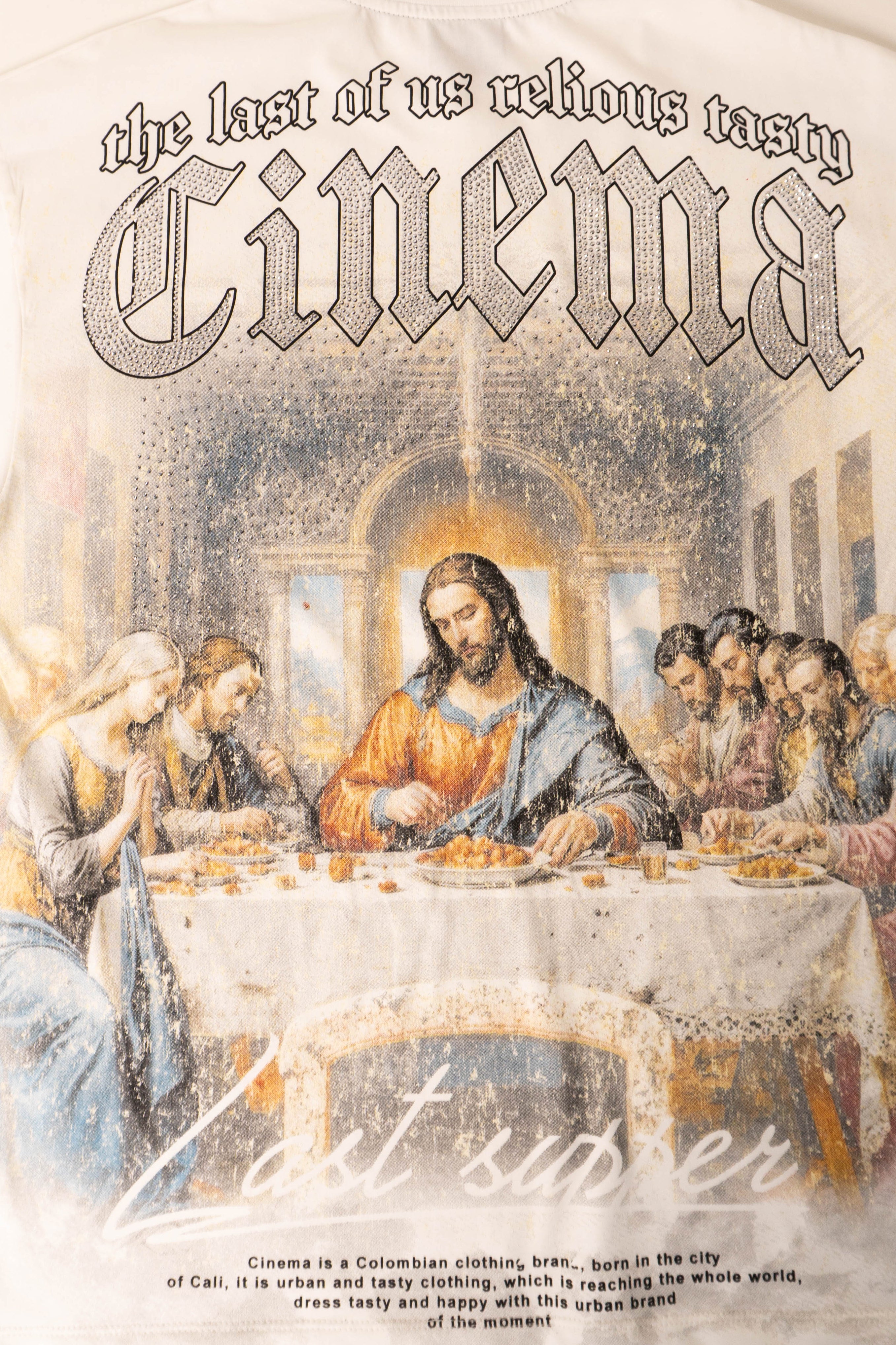 Camiseta over RELIGIOUS UNDER