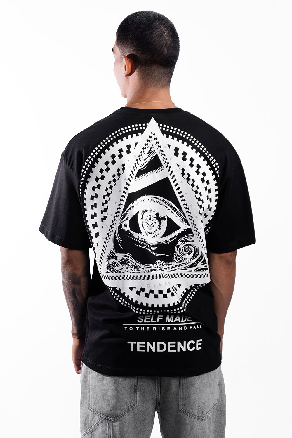 Camiseta SELF MADE