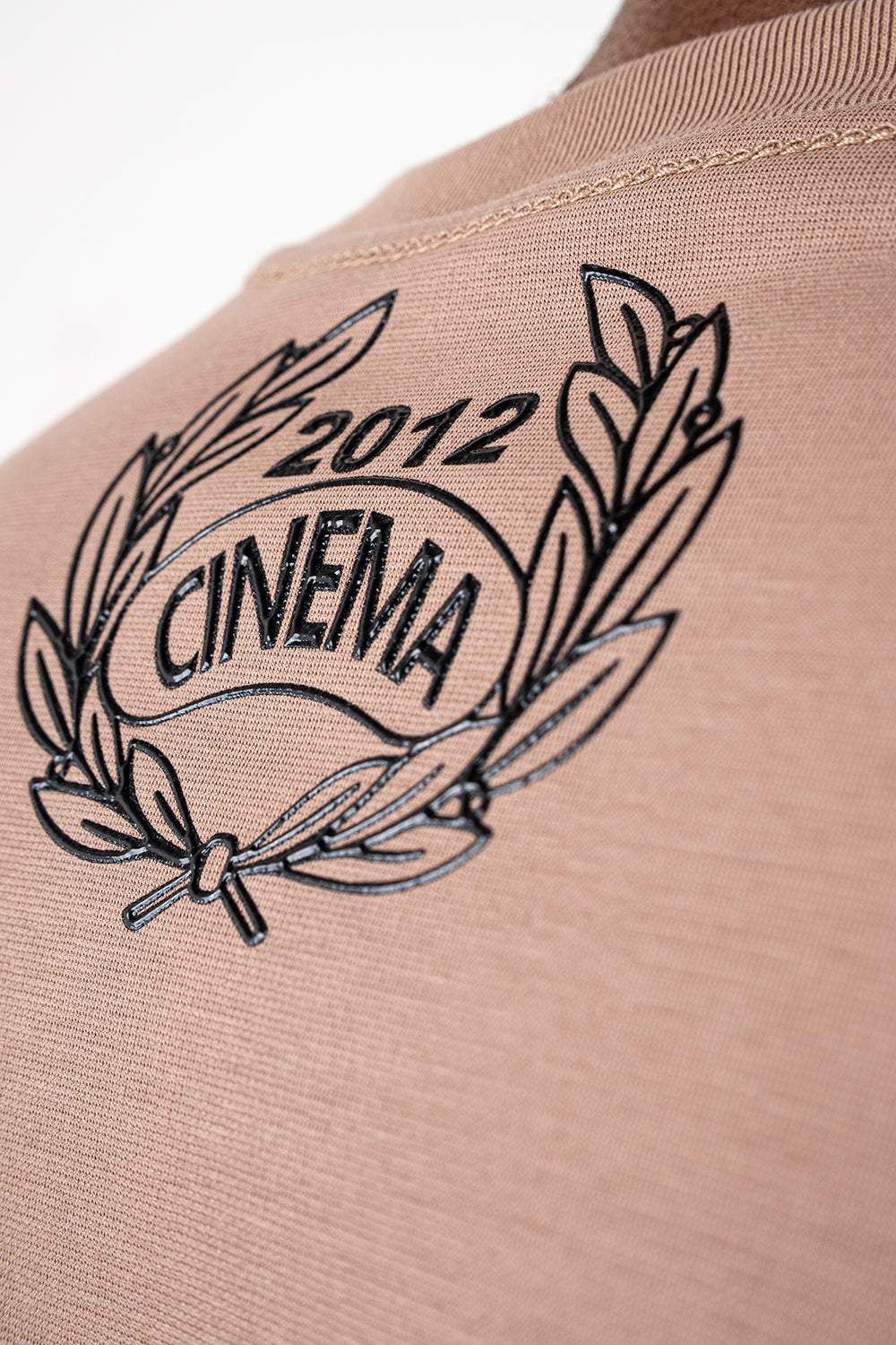 CINEMA BÁSICA - OVERSIZE FIT - ART COLLECTIVE