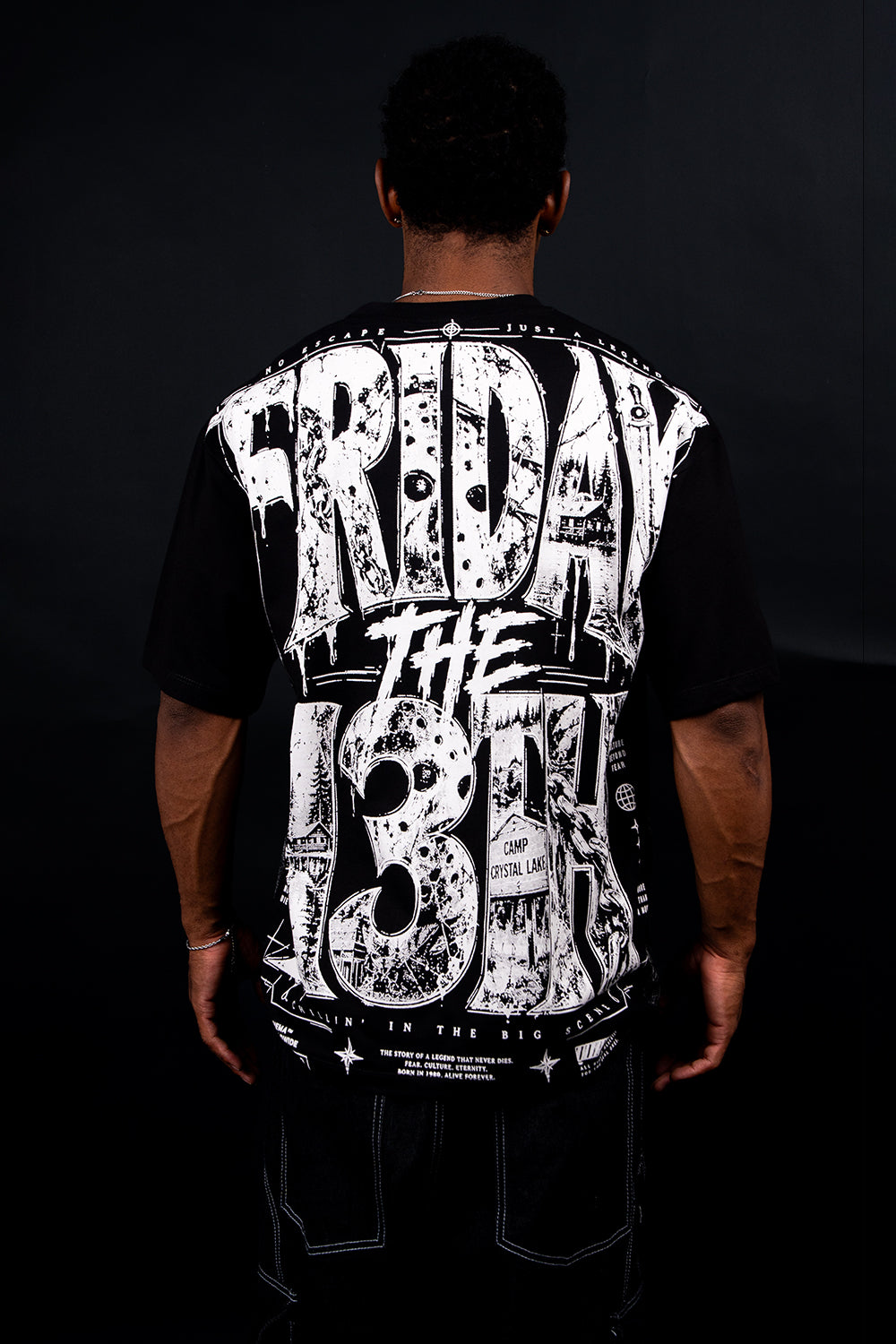 CAMISETA OVER - FRIDAY - HALLOWEEN