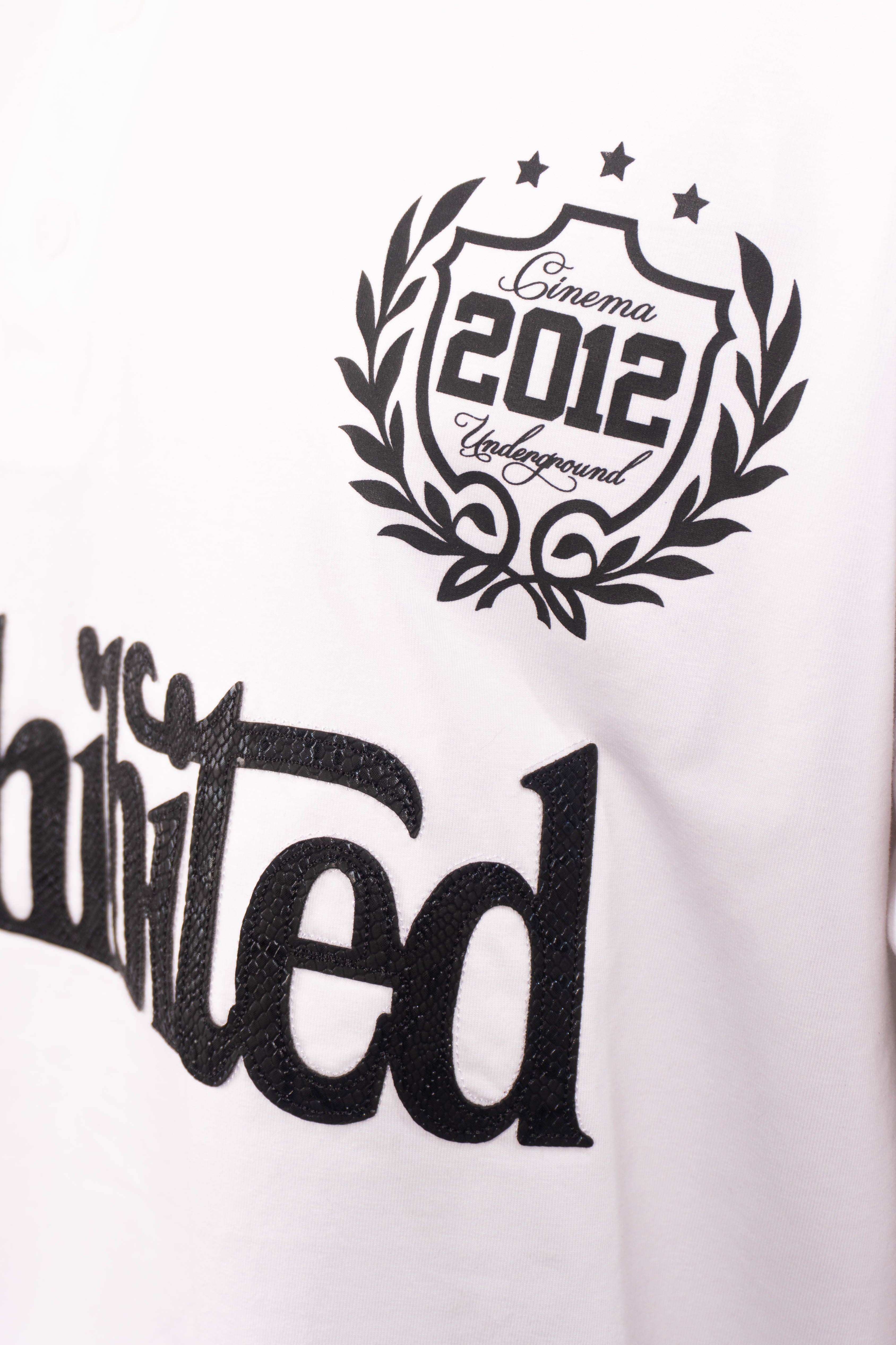 Camiseta over PROHIBITED