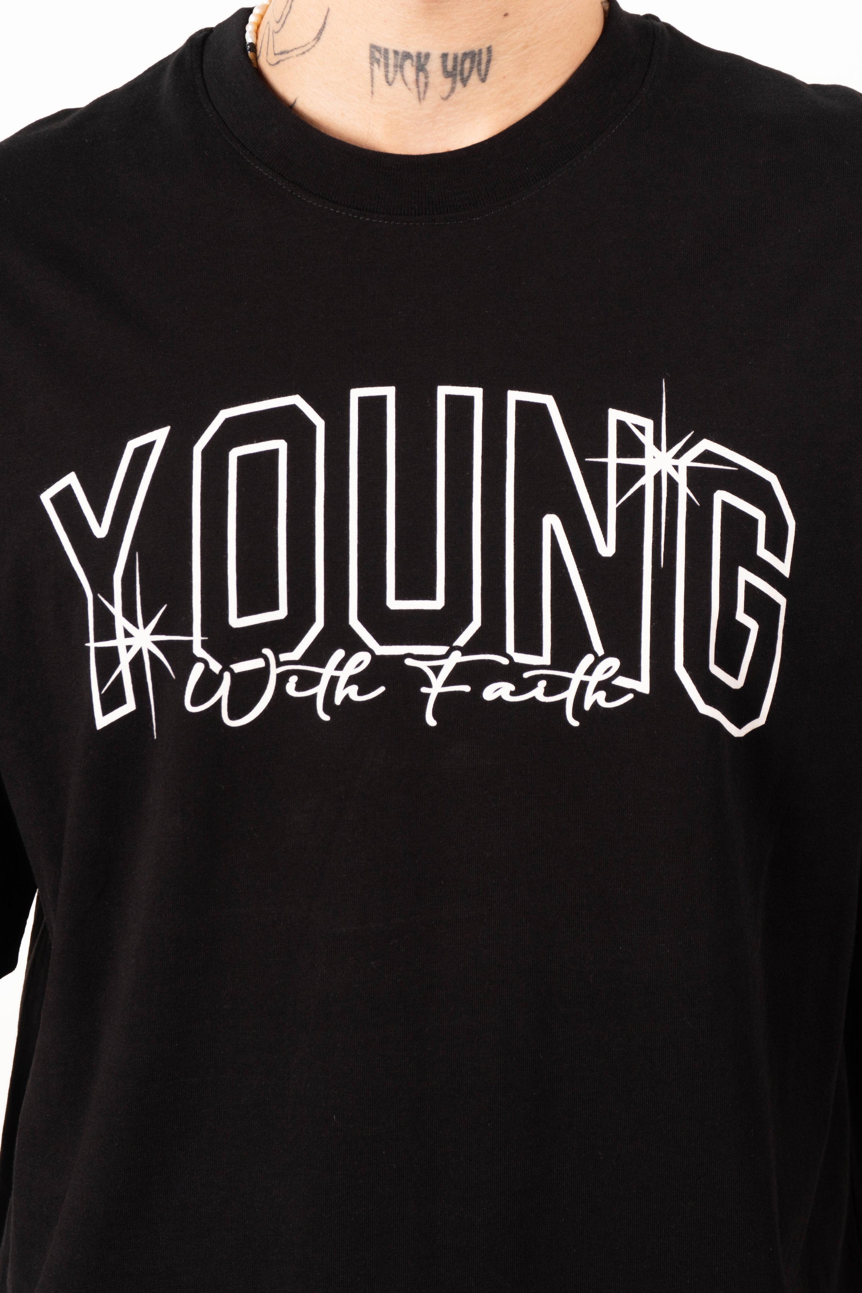 Camiseta over YOUNG