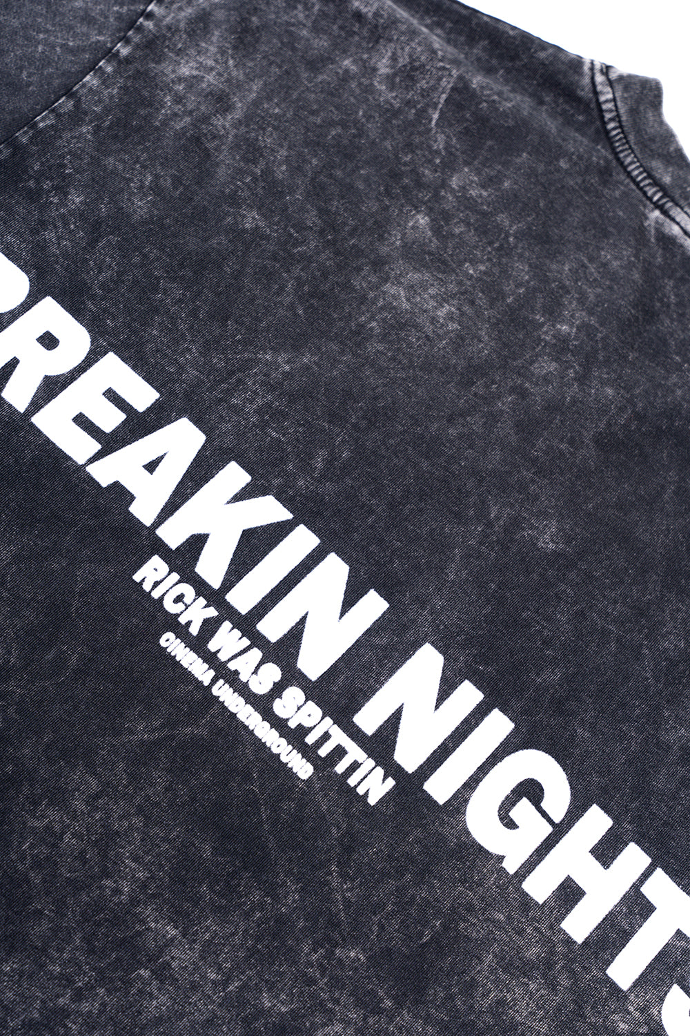 Camiseta  BREAKING NIGHTS