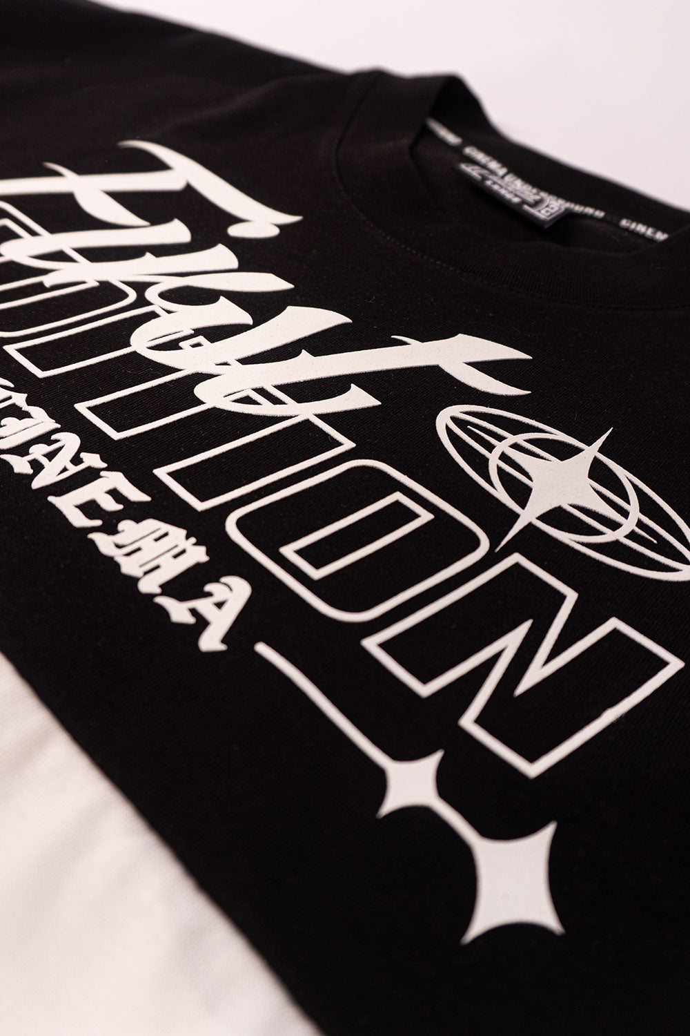 Camiseta OVER BOXY FIRST EDITION
