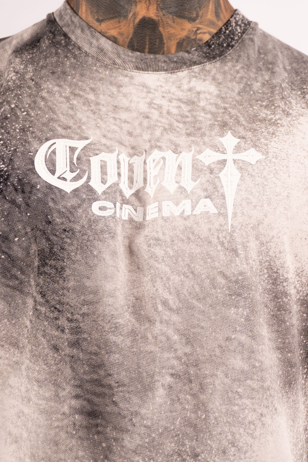 Camiseta BOXY FIT COVEN CINEMA