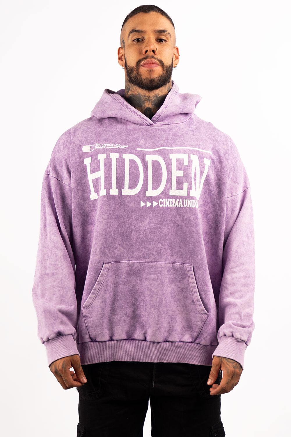Buzo Oversize  HIDDEN CINEMA