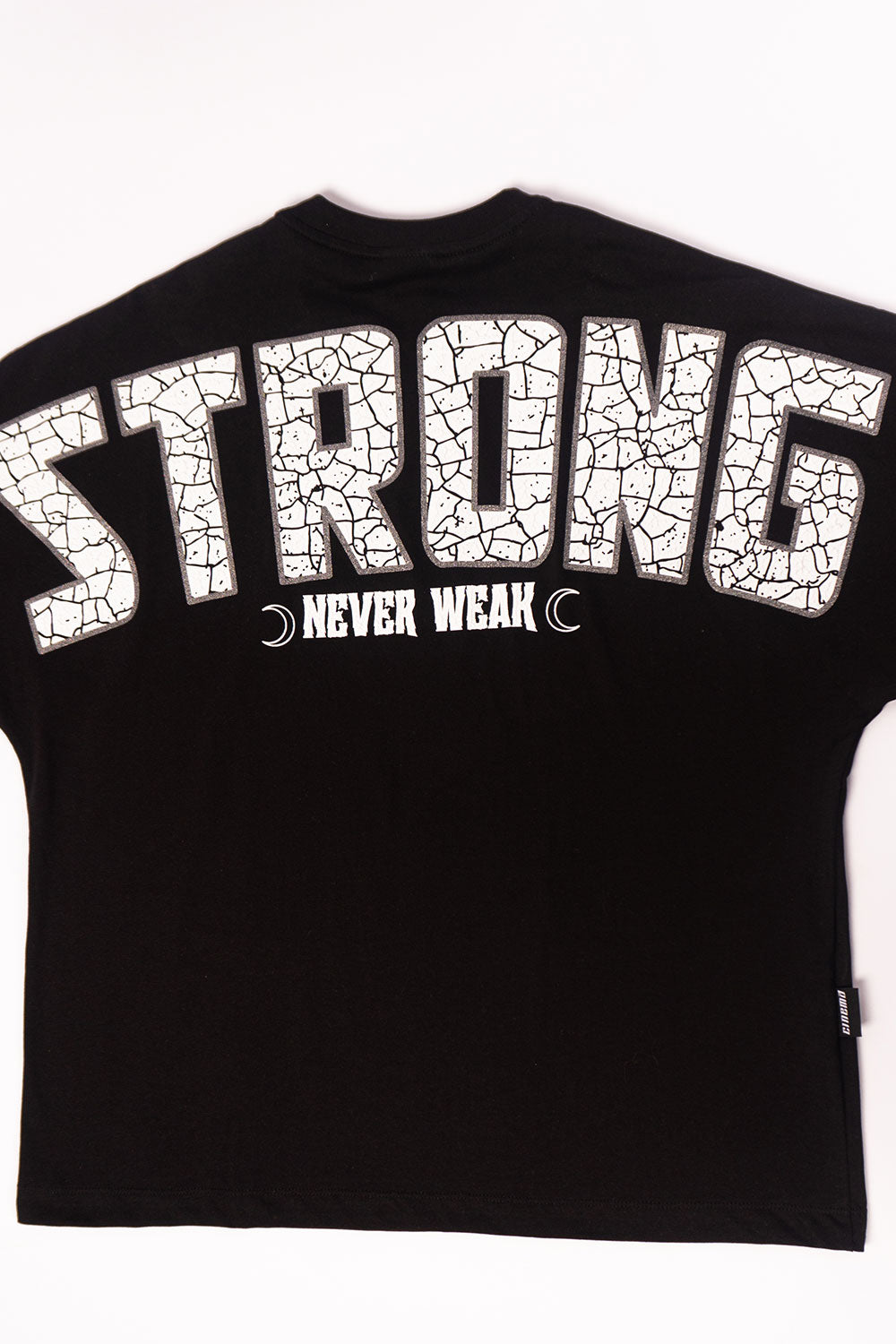 Camiseta BOXY FIT STRONG