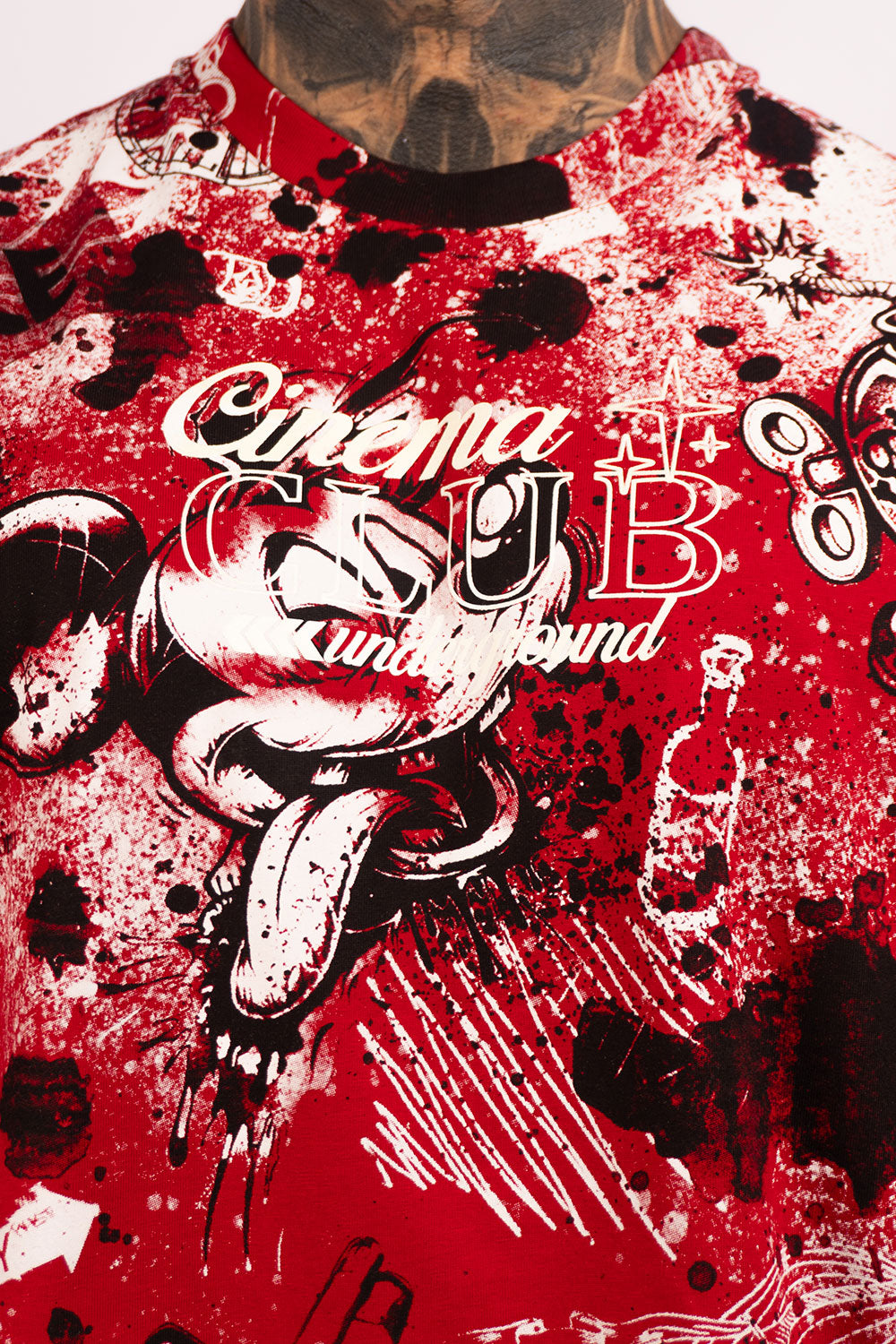 Camiseta BOXY FIT UNDER CINEMA