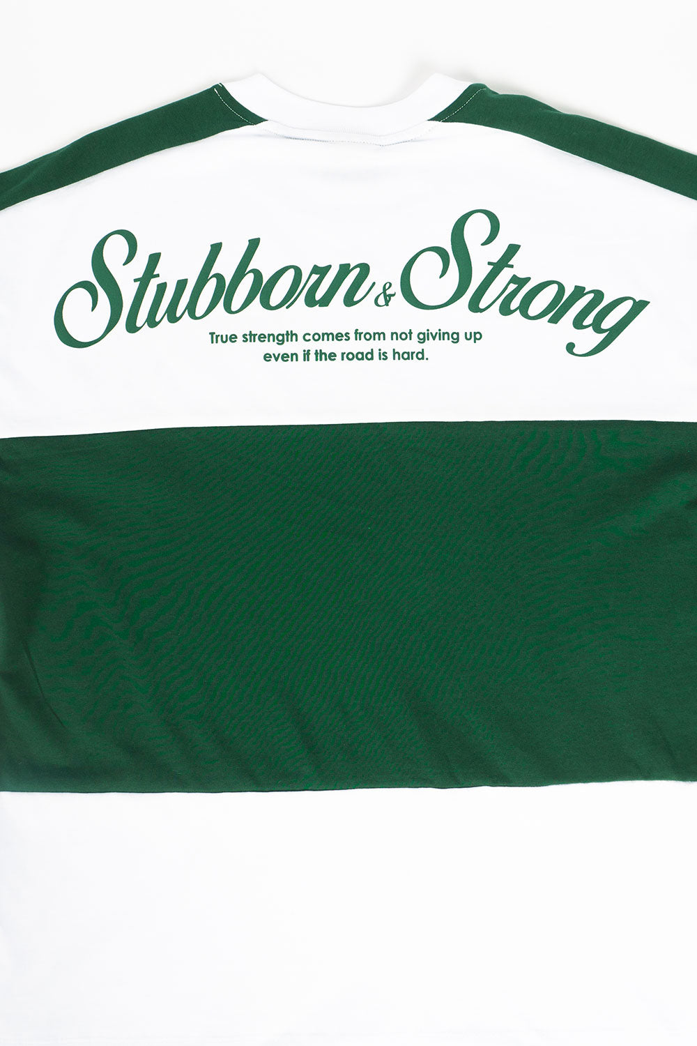 Camiseta OVER BOXY STUBBORN & STRONG