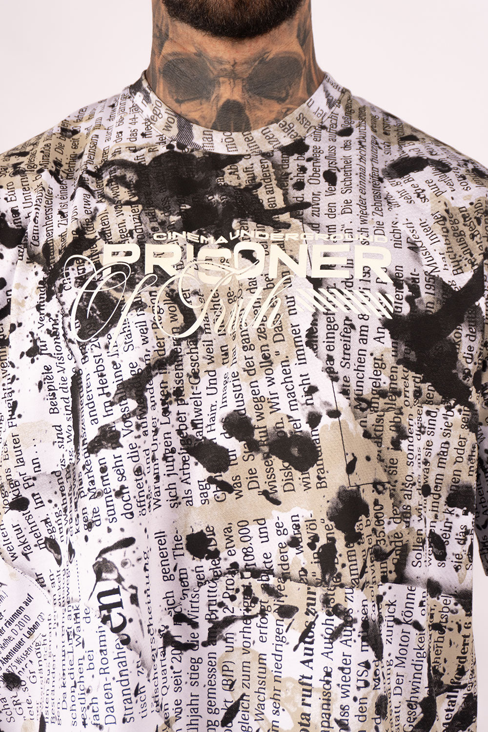Camiseta BOXY FIT NEWSPAPER