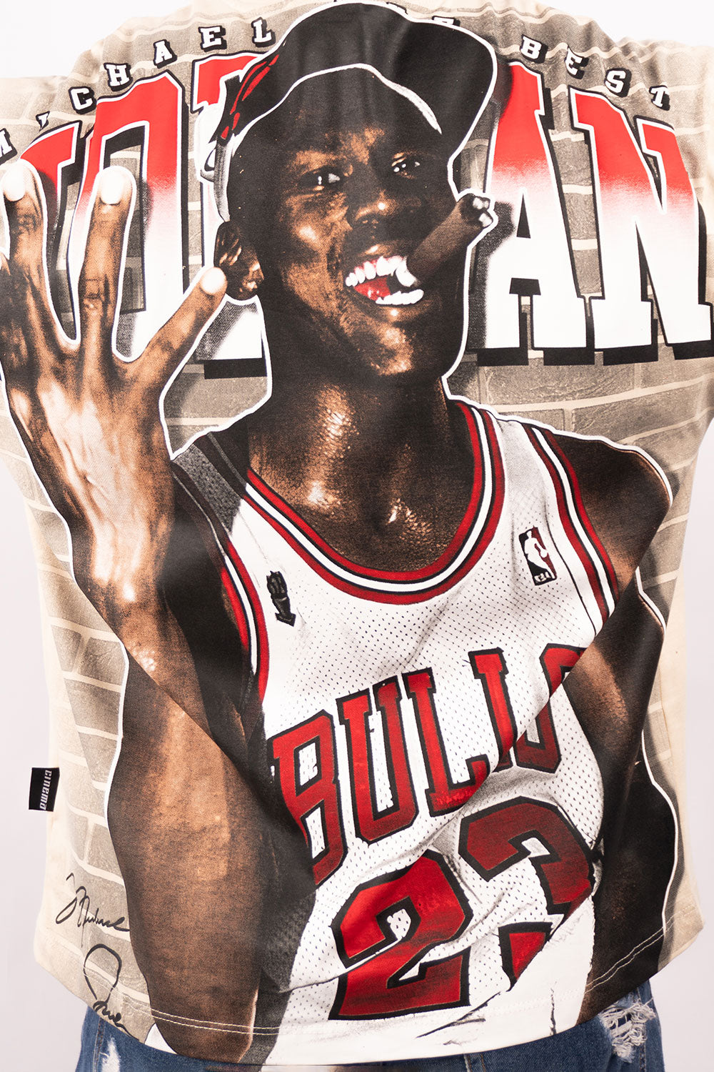 Camiseta OVER JORDAN BULLS