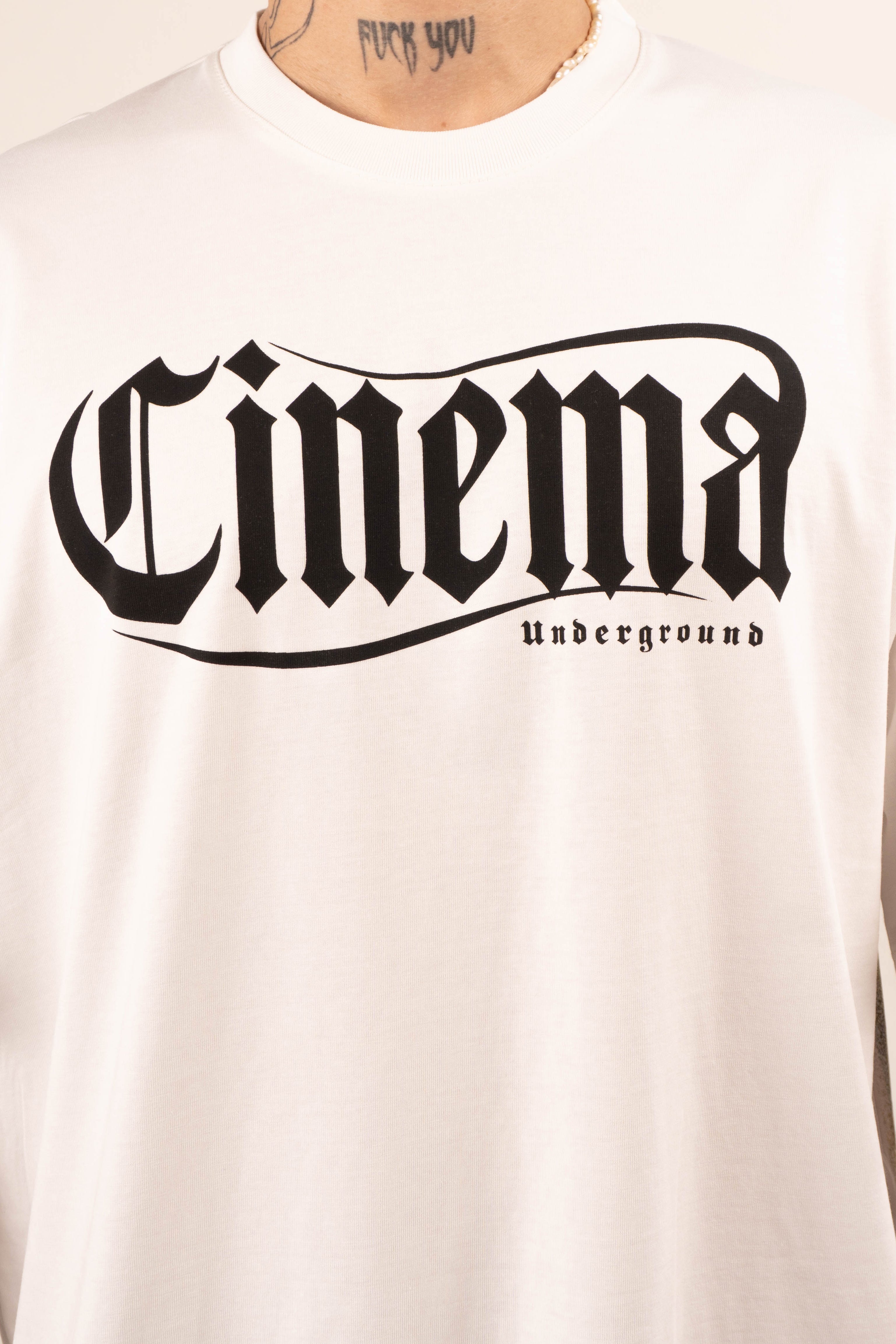Camiseta over CHRISTIAN
