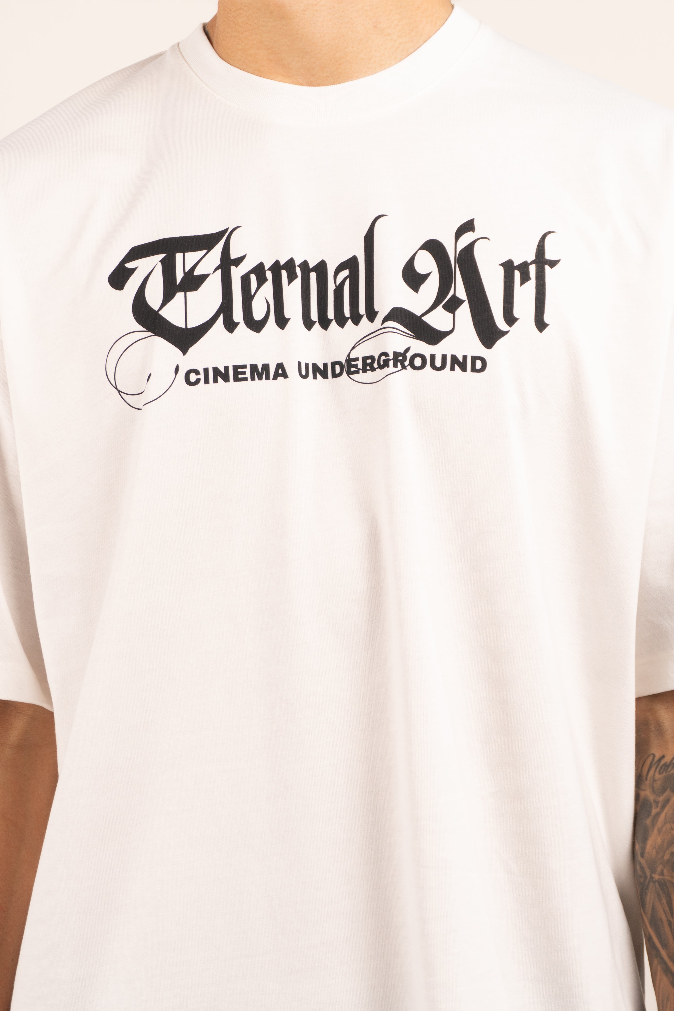 Camiseta over ETERNAL ART
