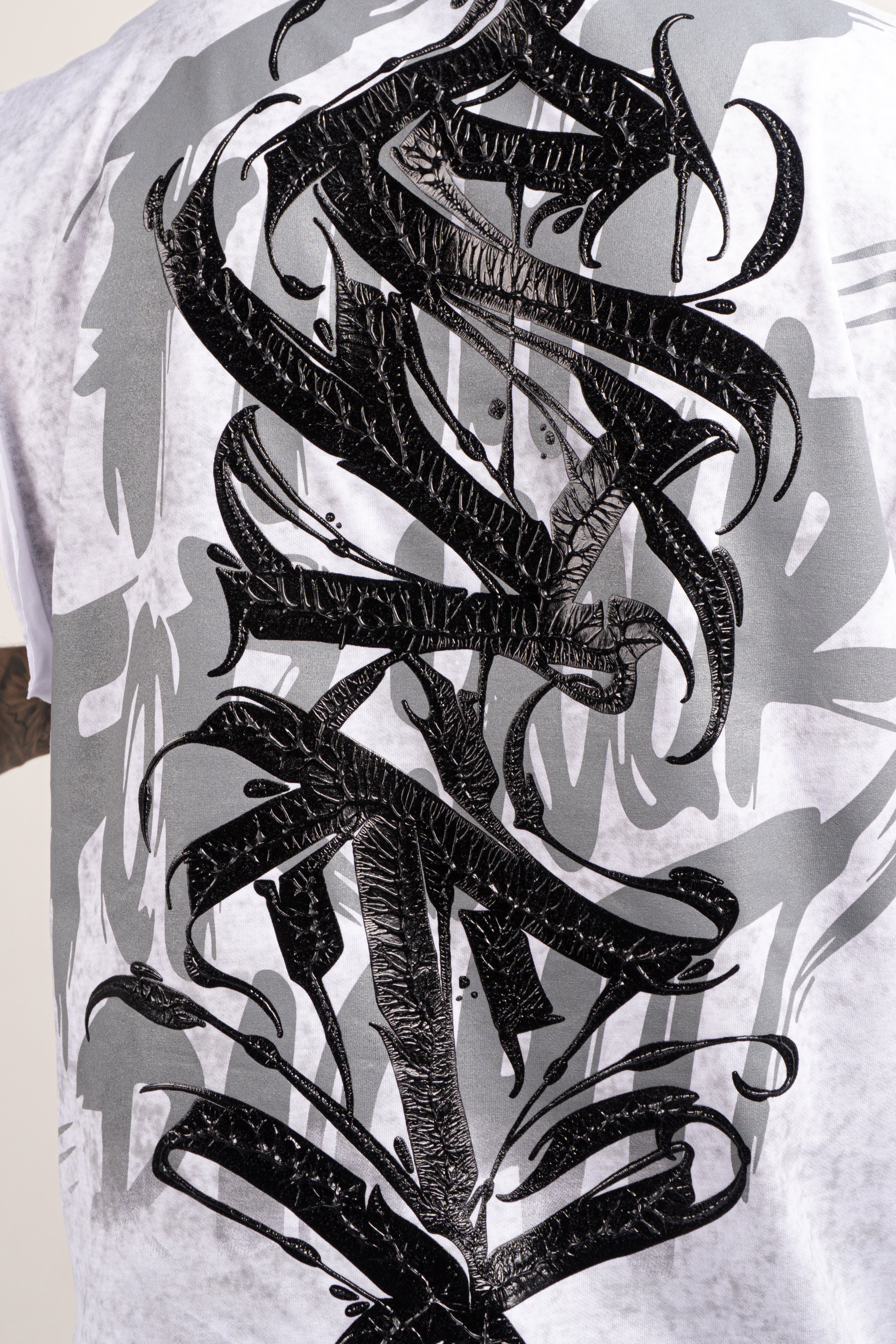 Esqueleto UNDER ART BRUSH