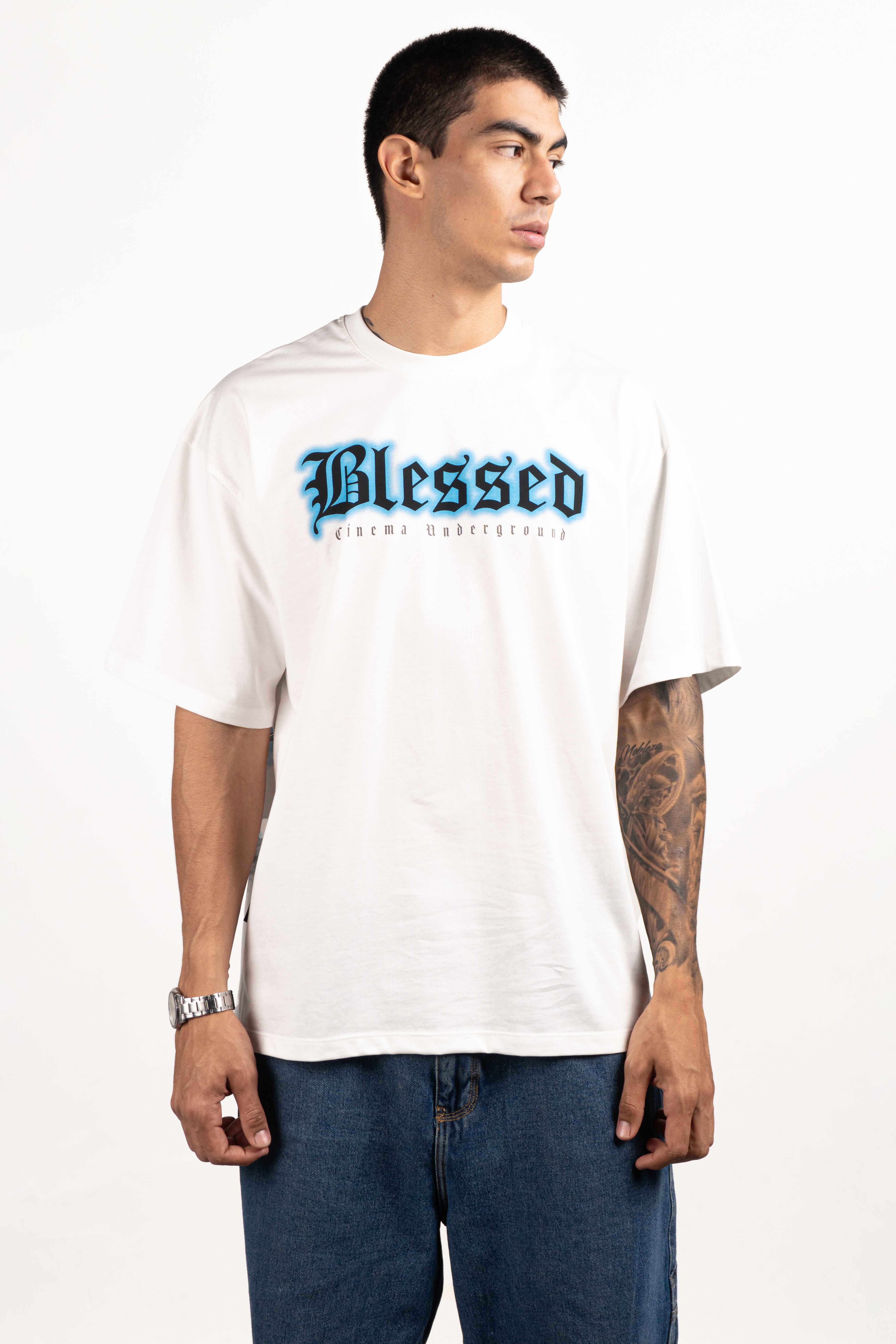 Camiseta over BLESSED