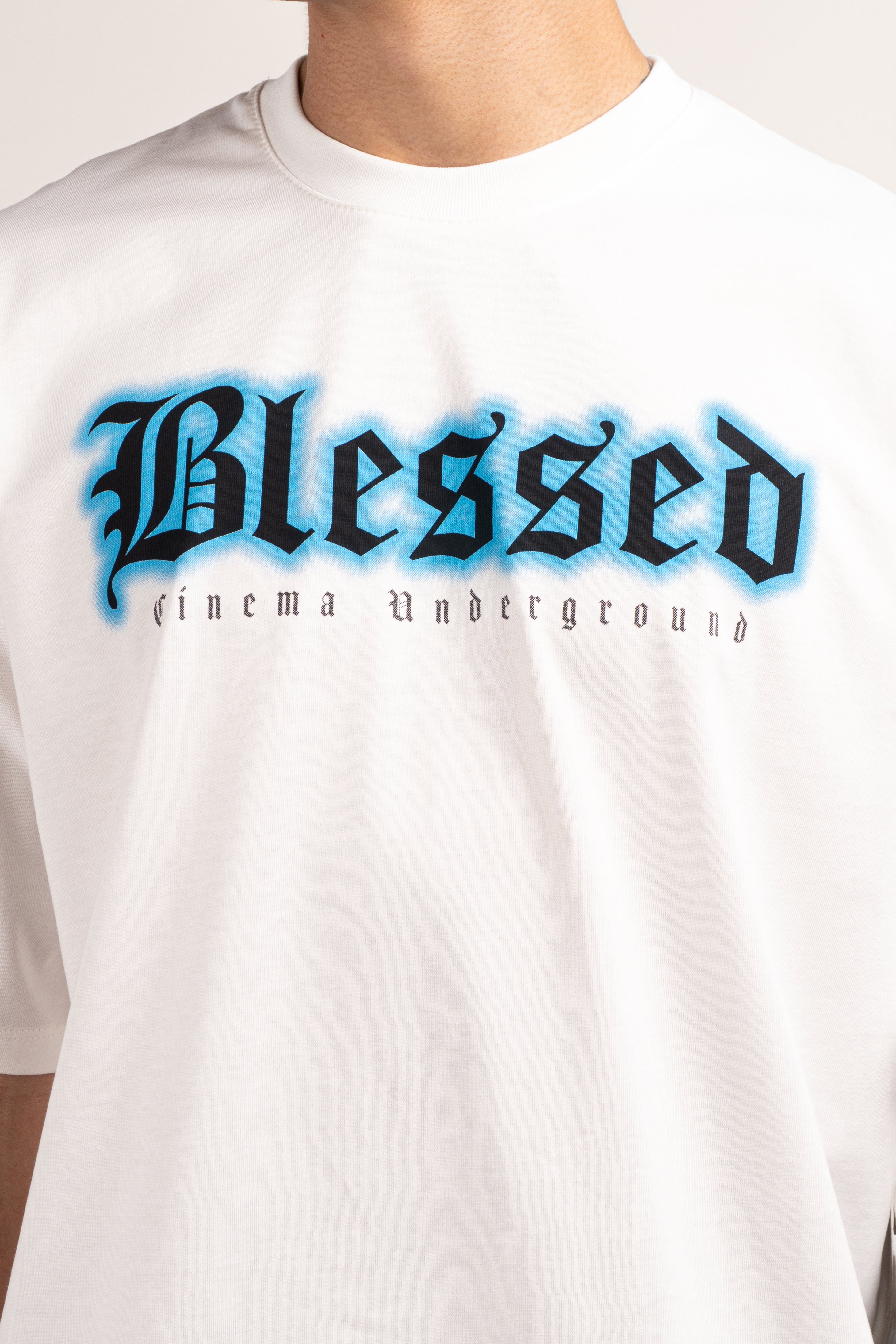 Camiseta over BLESSED
