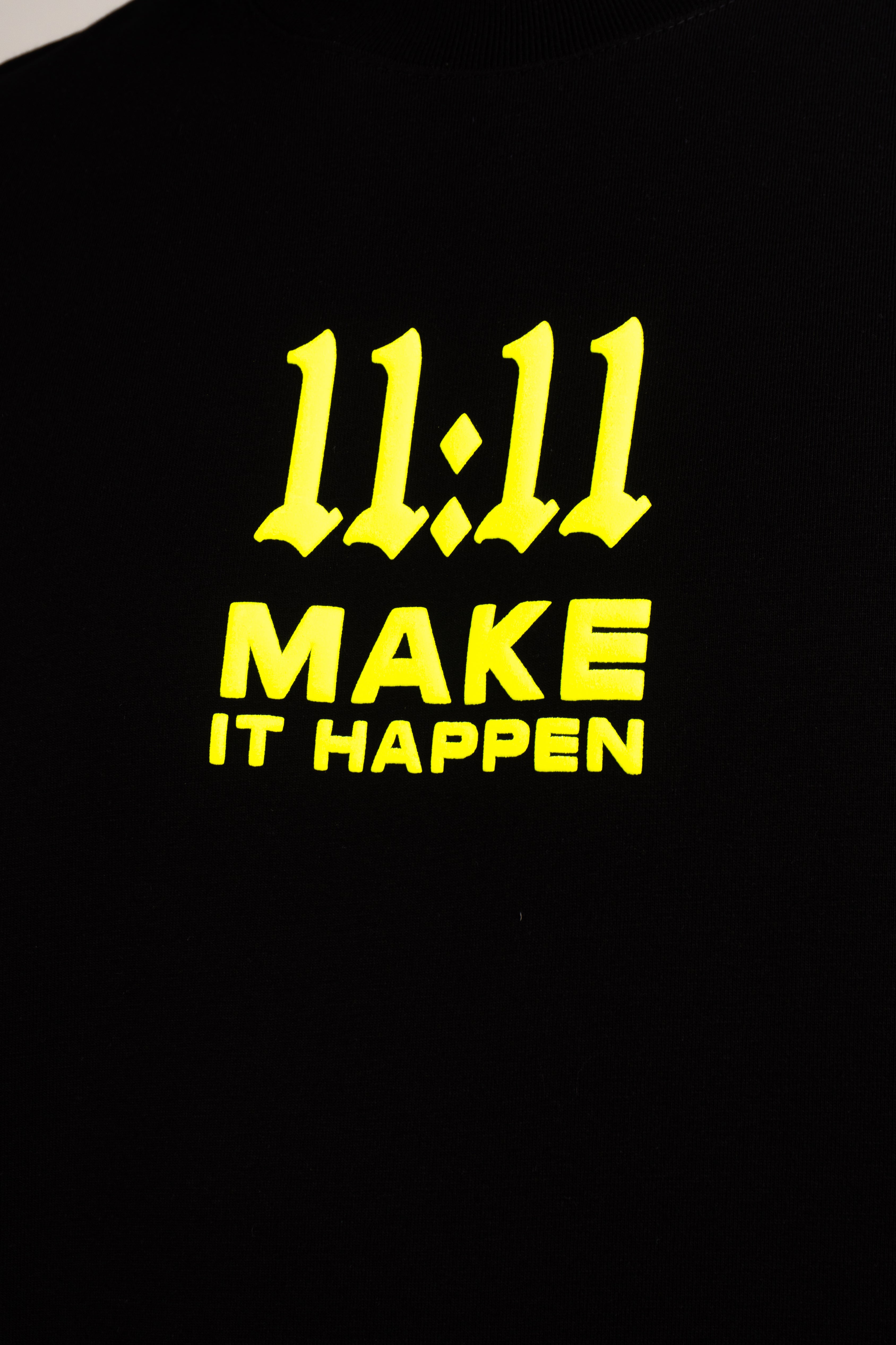 Camiseta BASICA MAKE IT HAPPEN