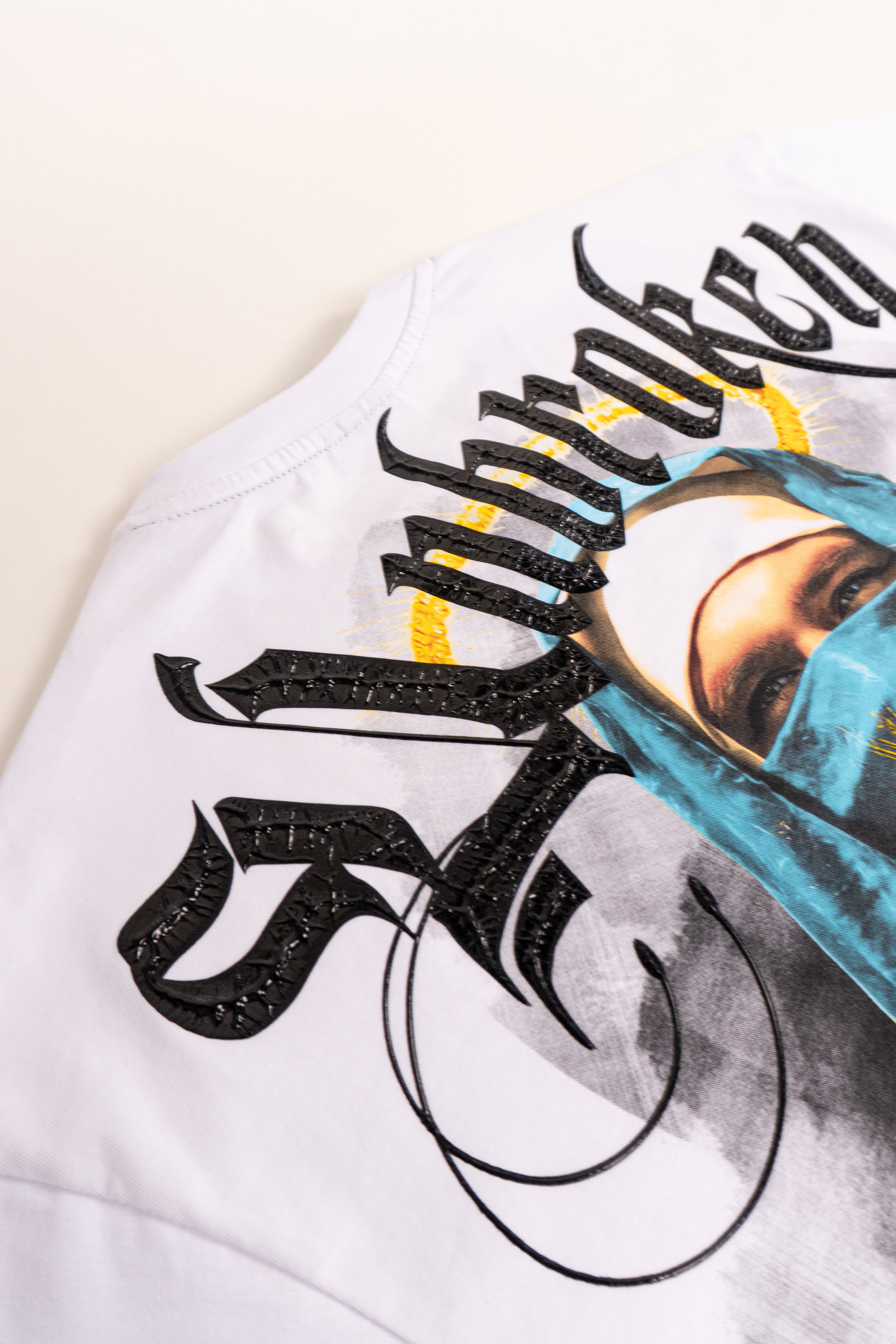 Camiseta over GLORY UNBROKEN