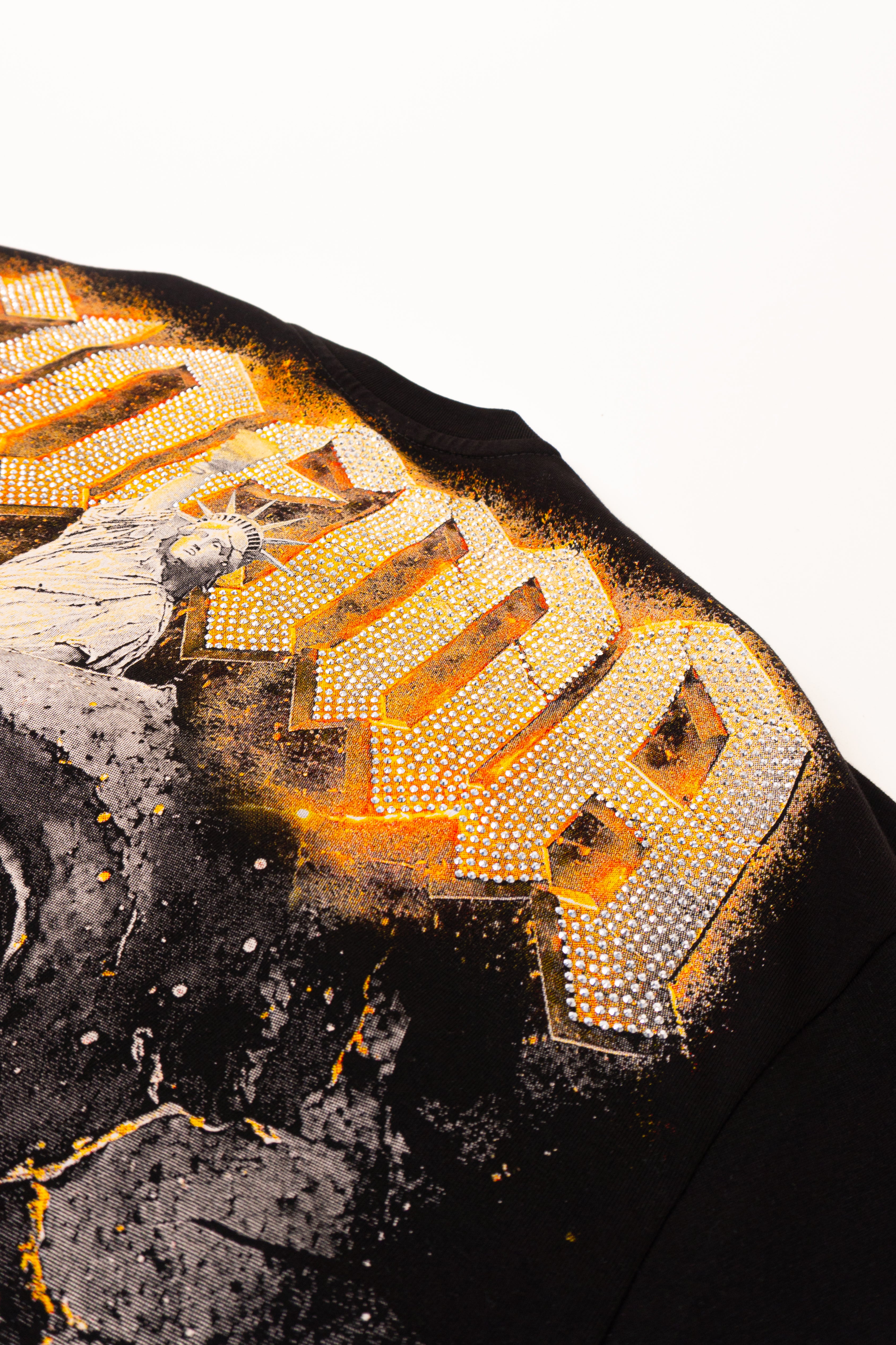 Camiseta over LIBERTY