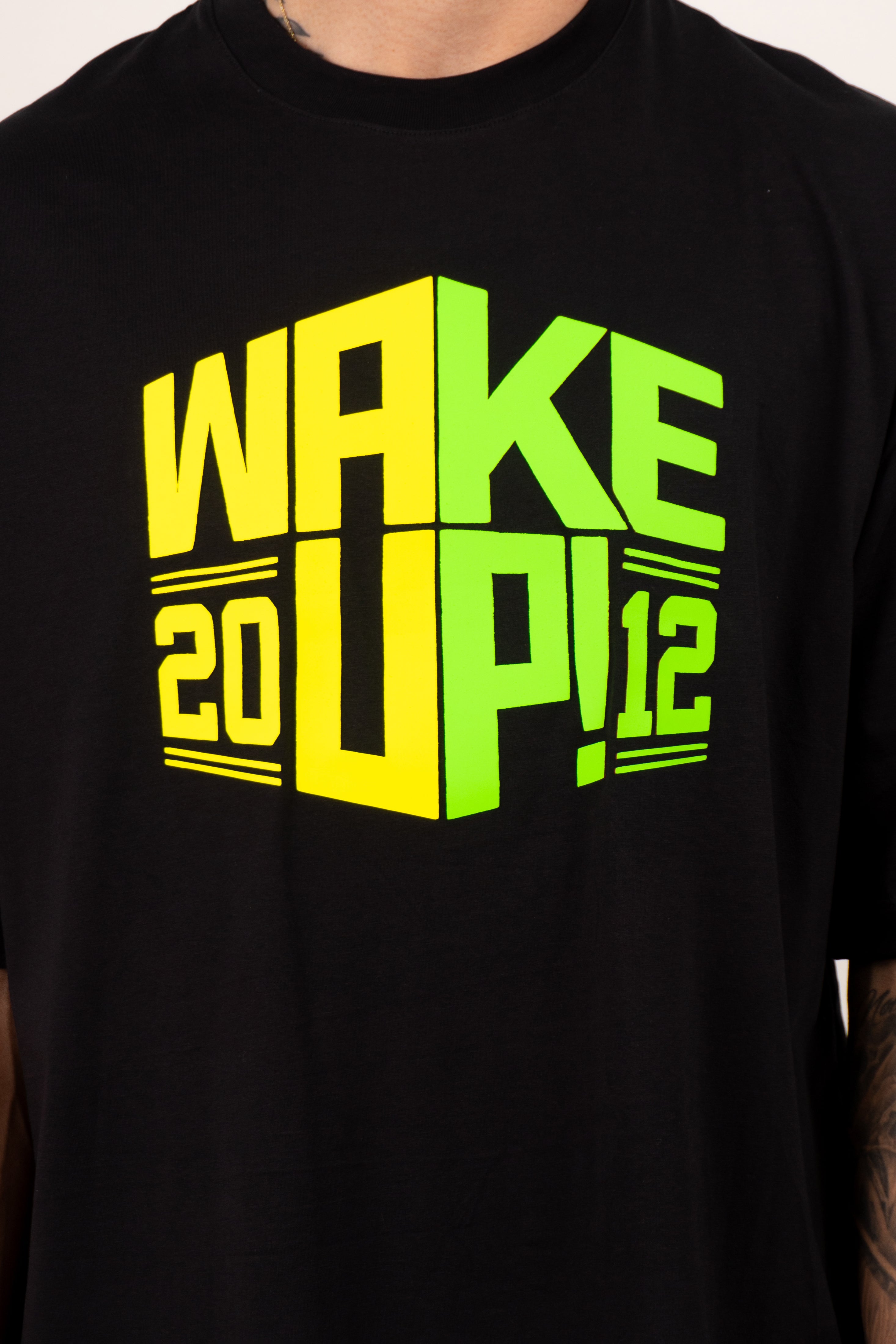 Camiseta basica MAKE UP