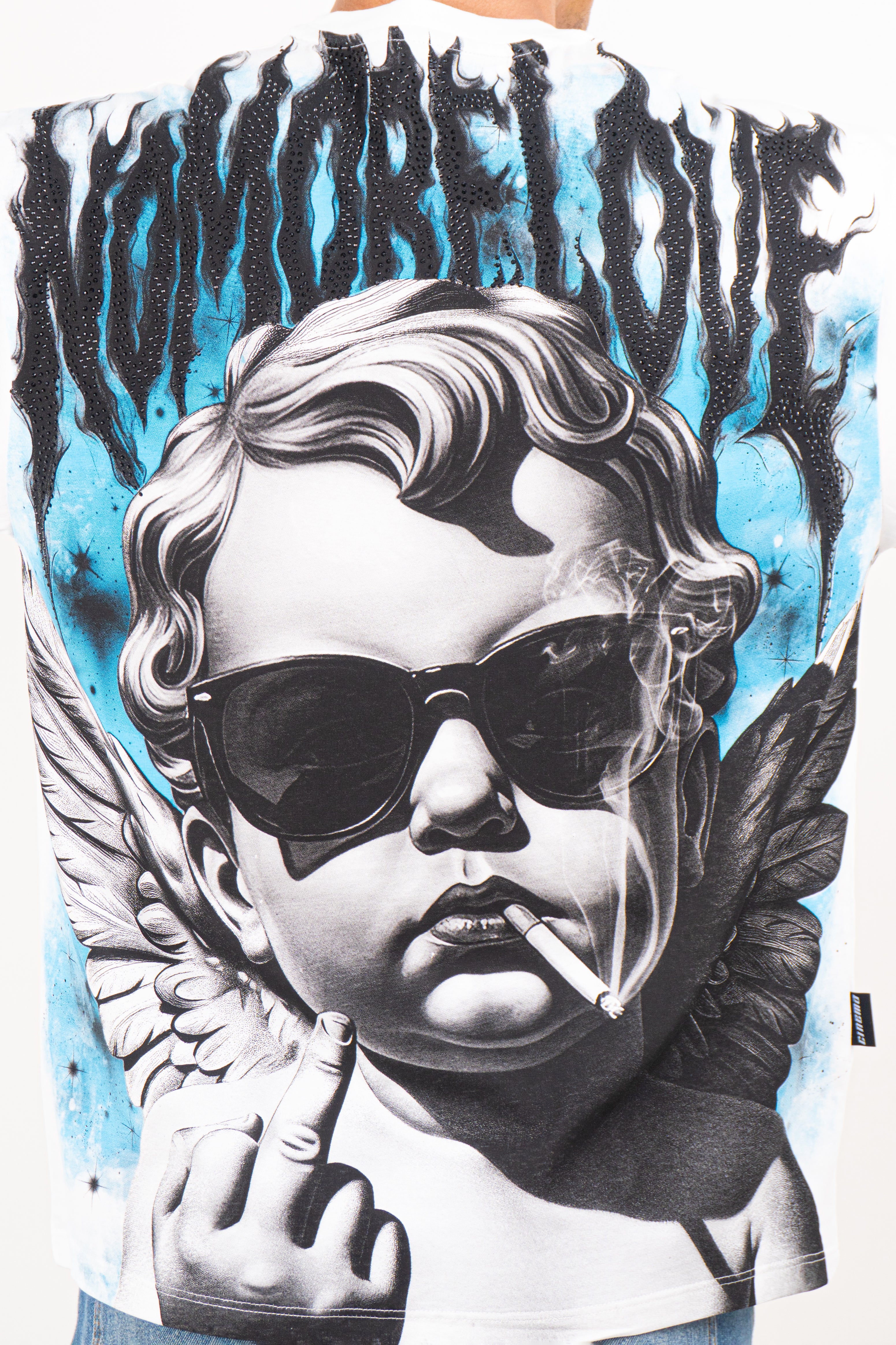 Camiseta over NO MORE LOVE