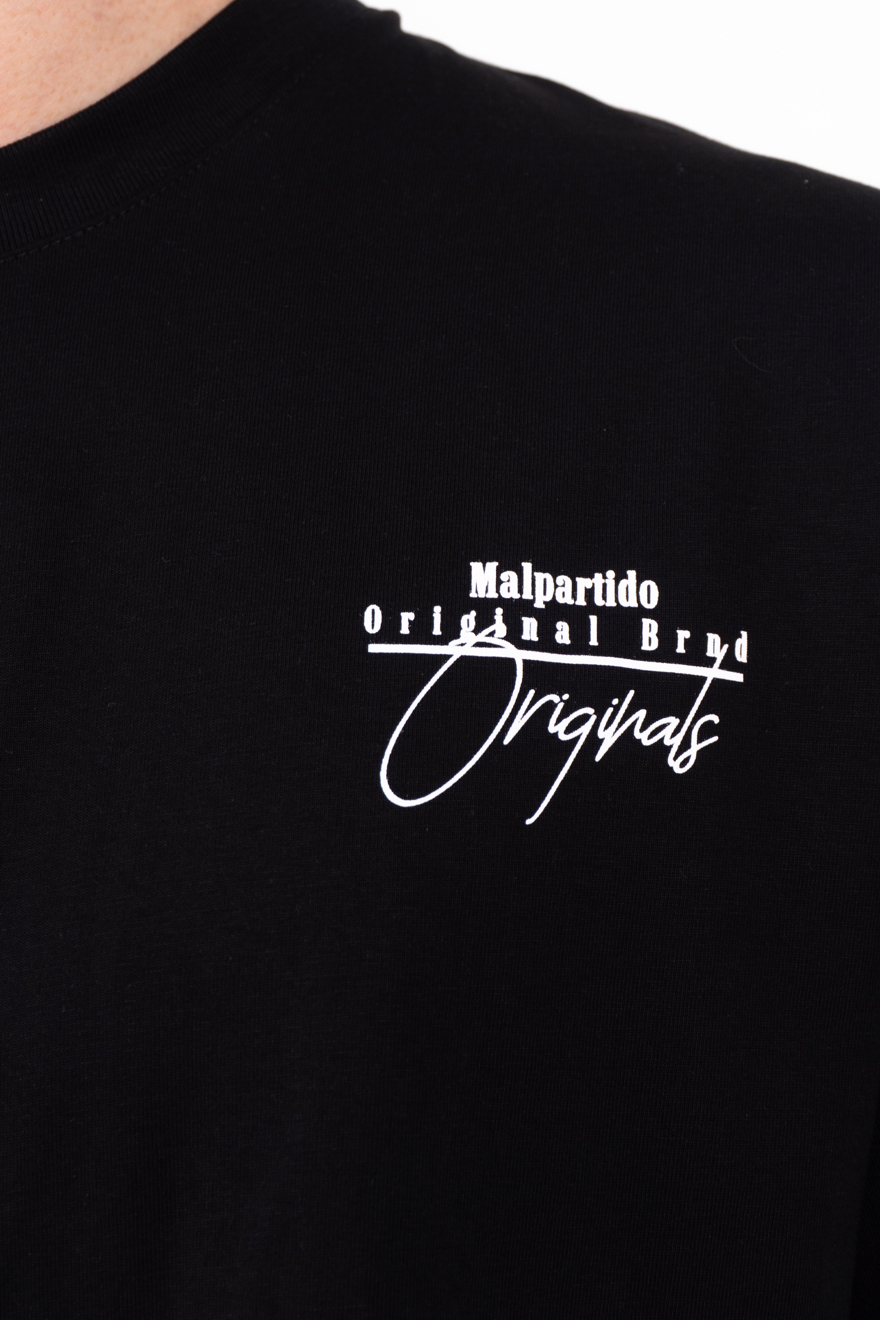 Camiseta over MARLBORO
