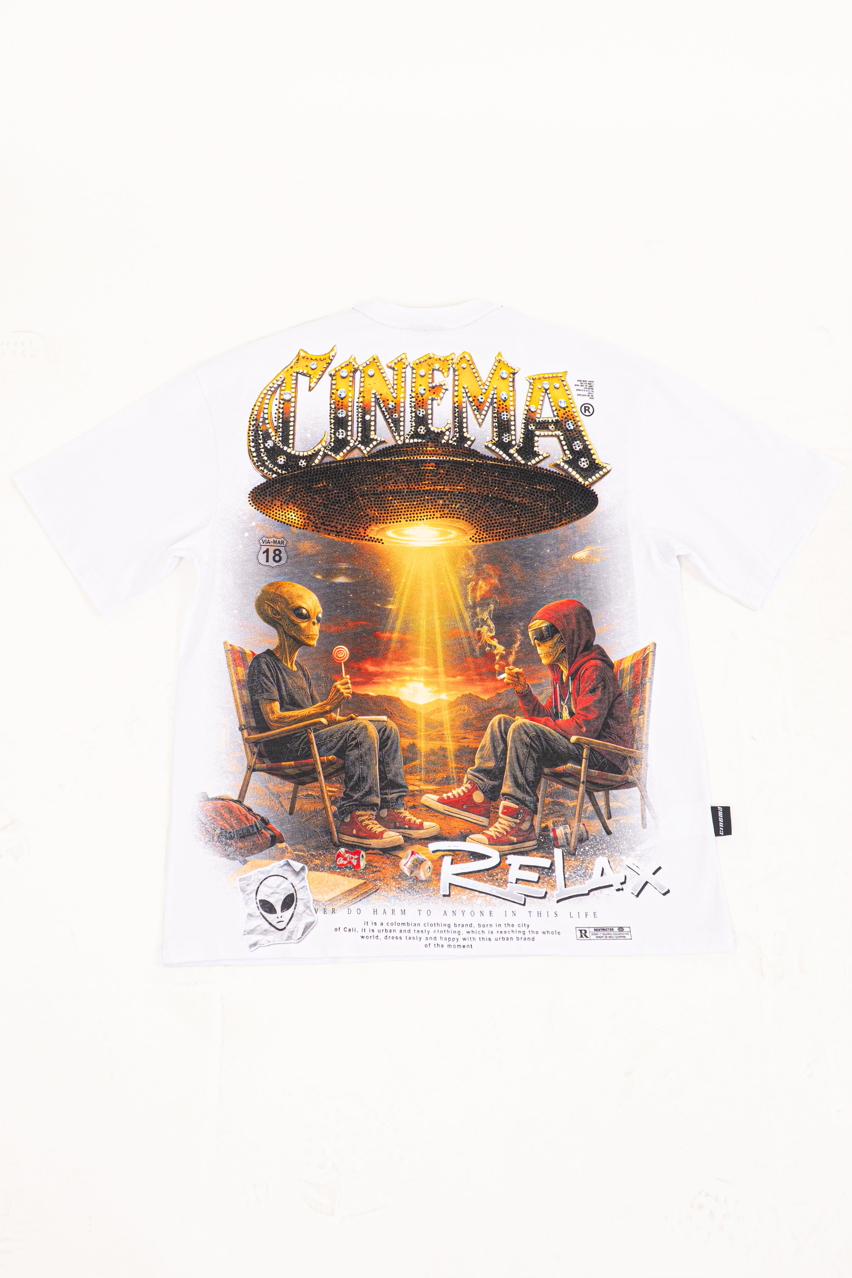 Camiseta over ALIENS UNDER