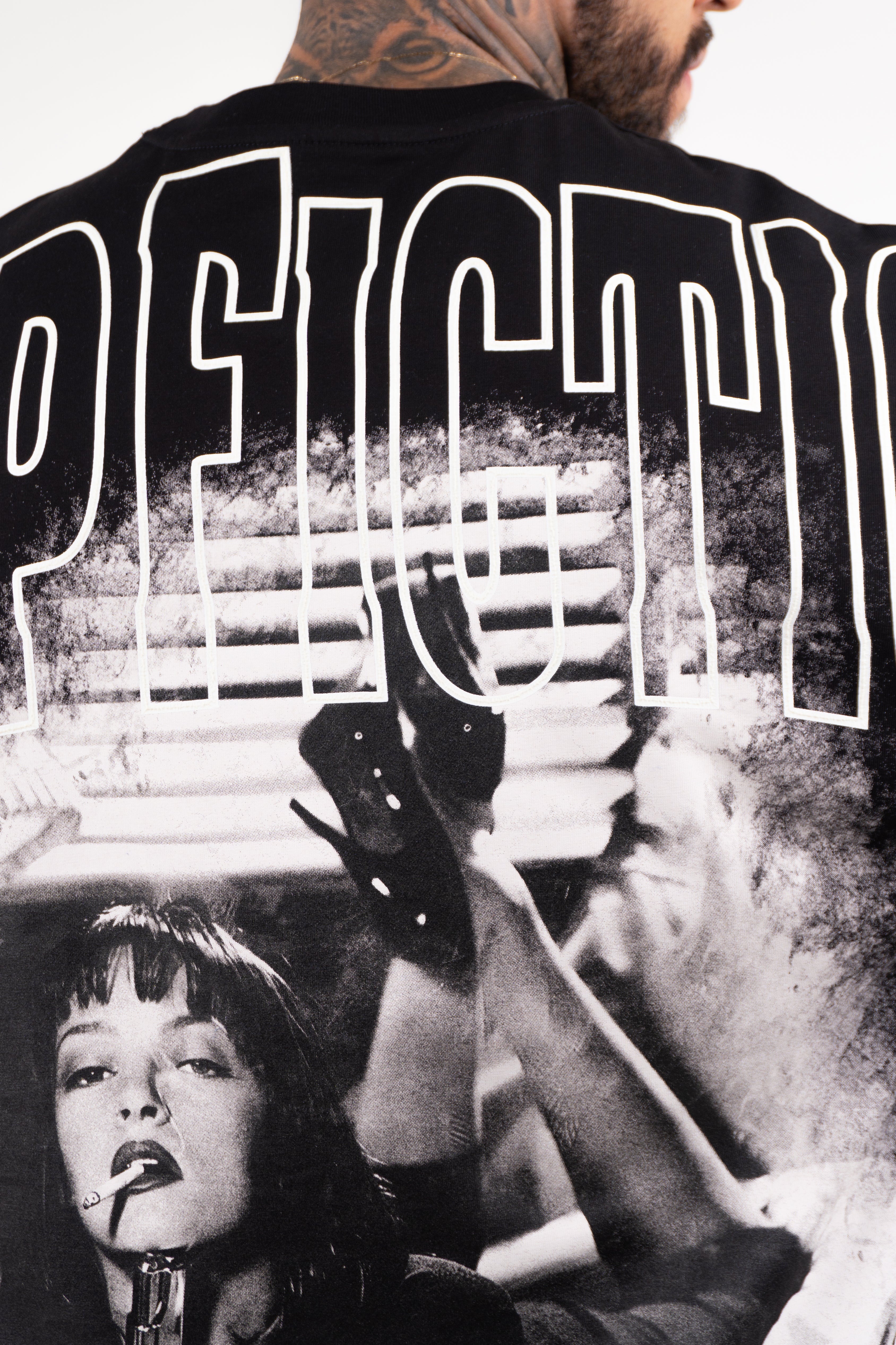 Camiseta over PULP FICTION