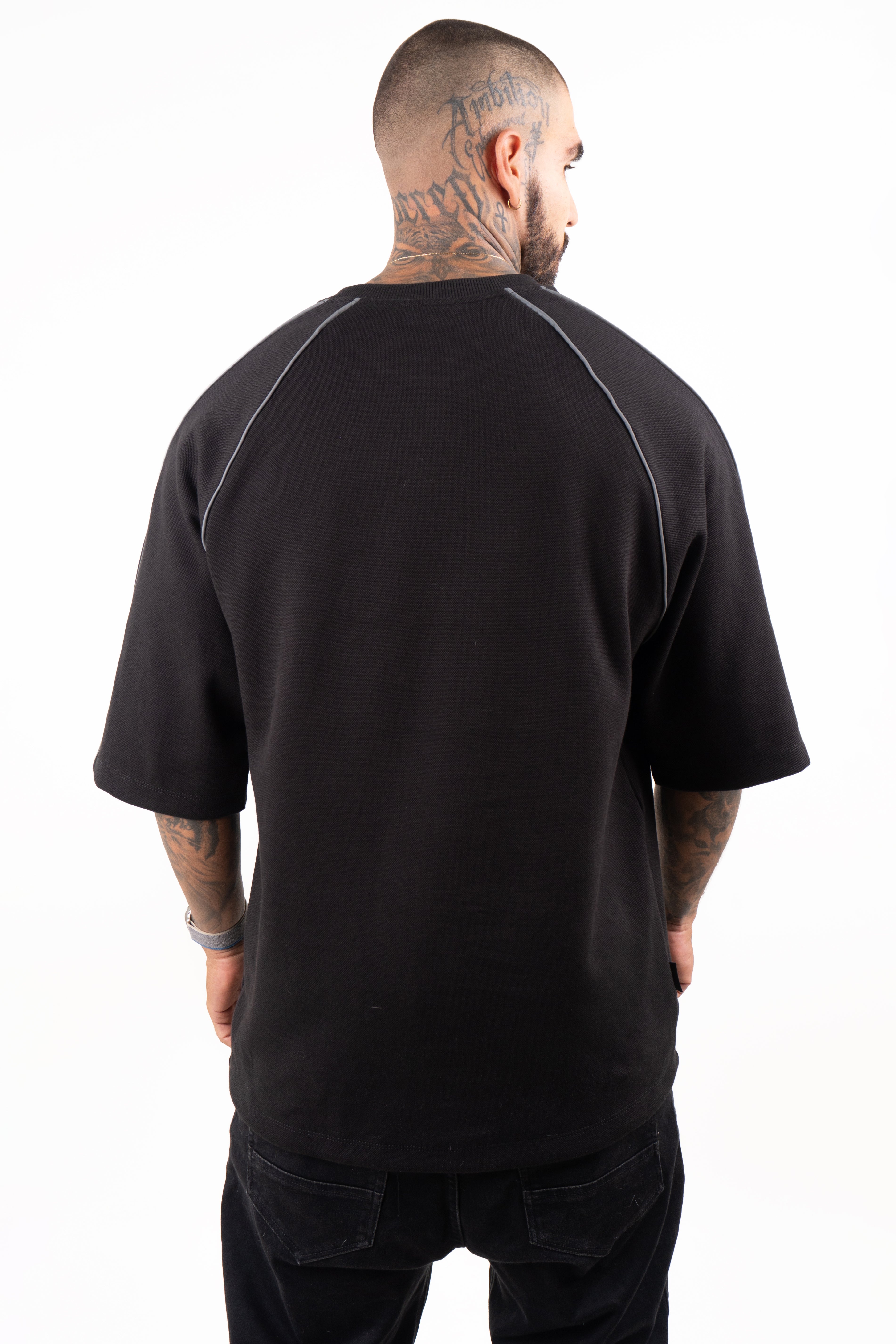 Camiseta over AMBITION