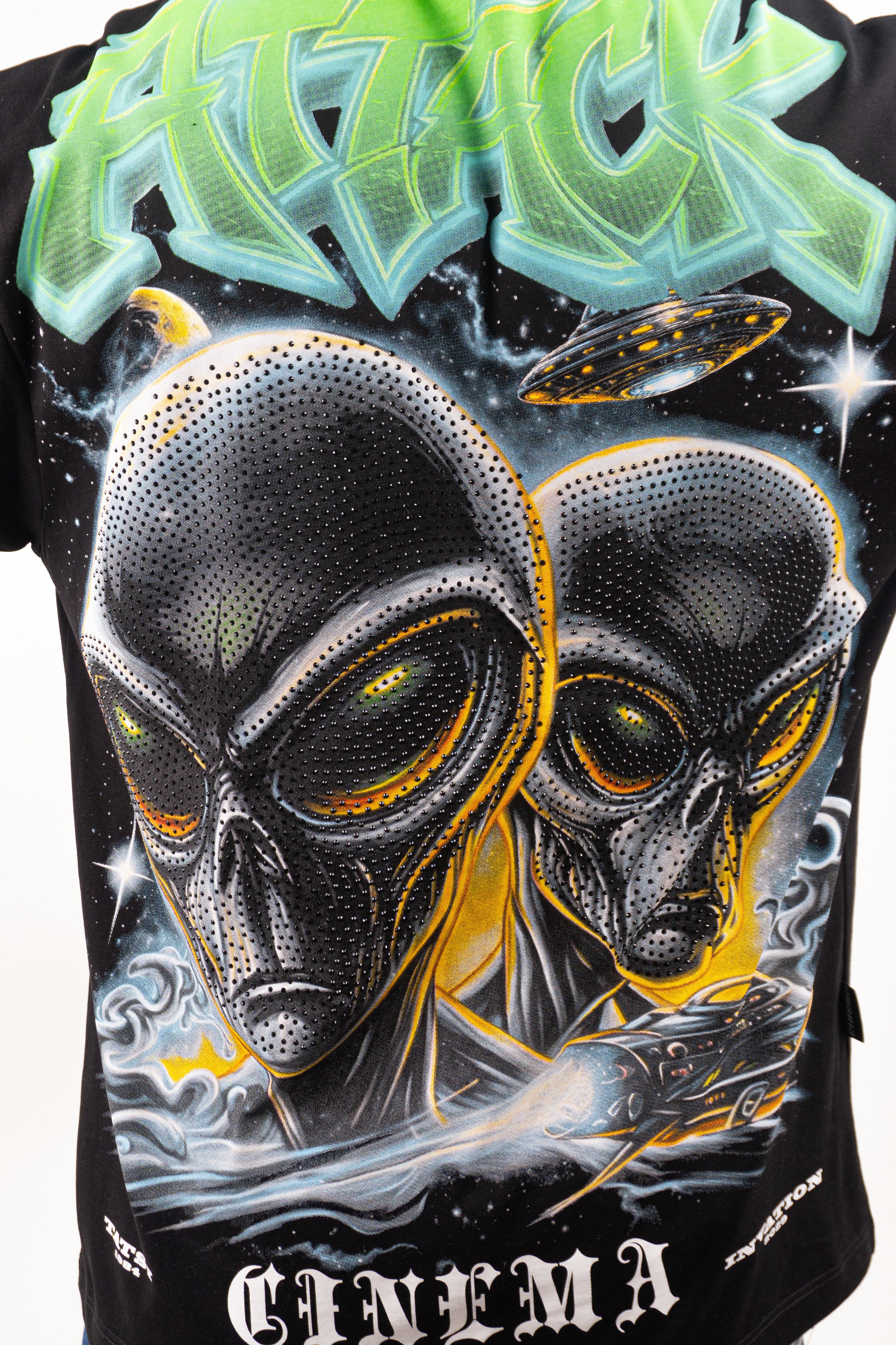 Camiseta over ATTACK