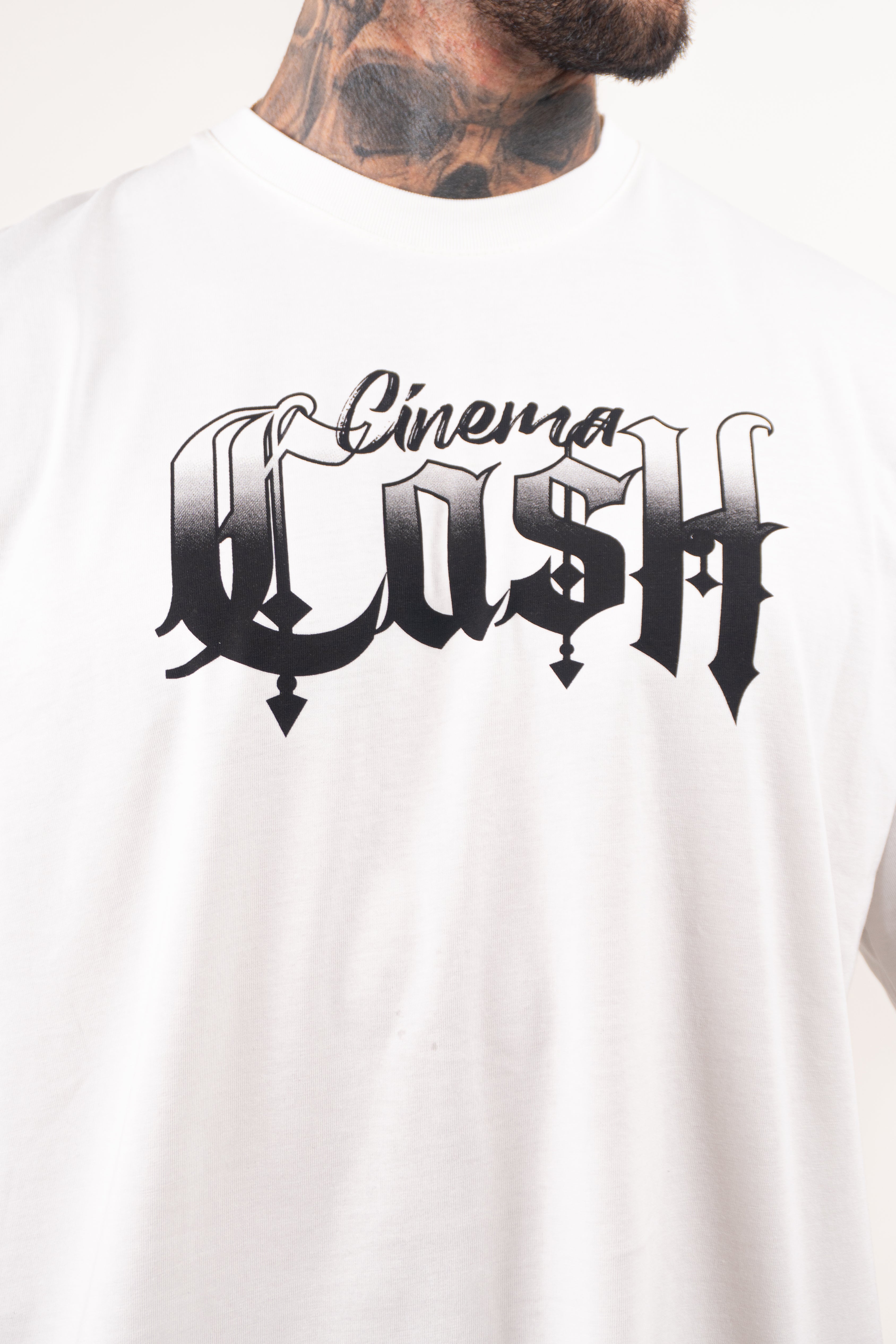 Camiseta over NEW RICH