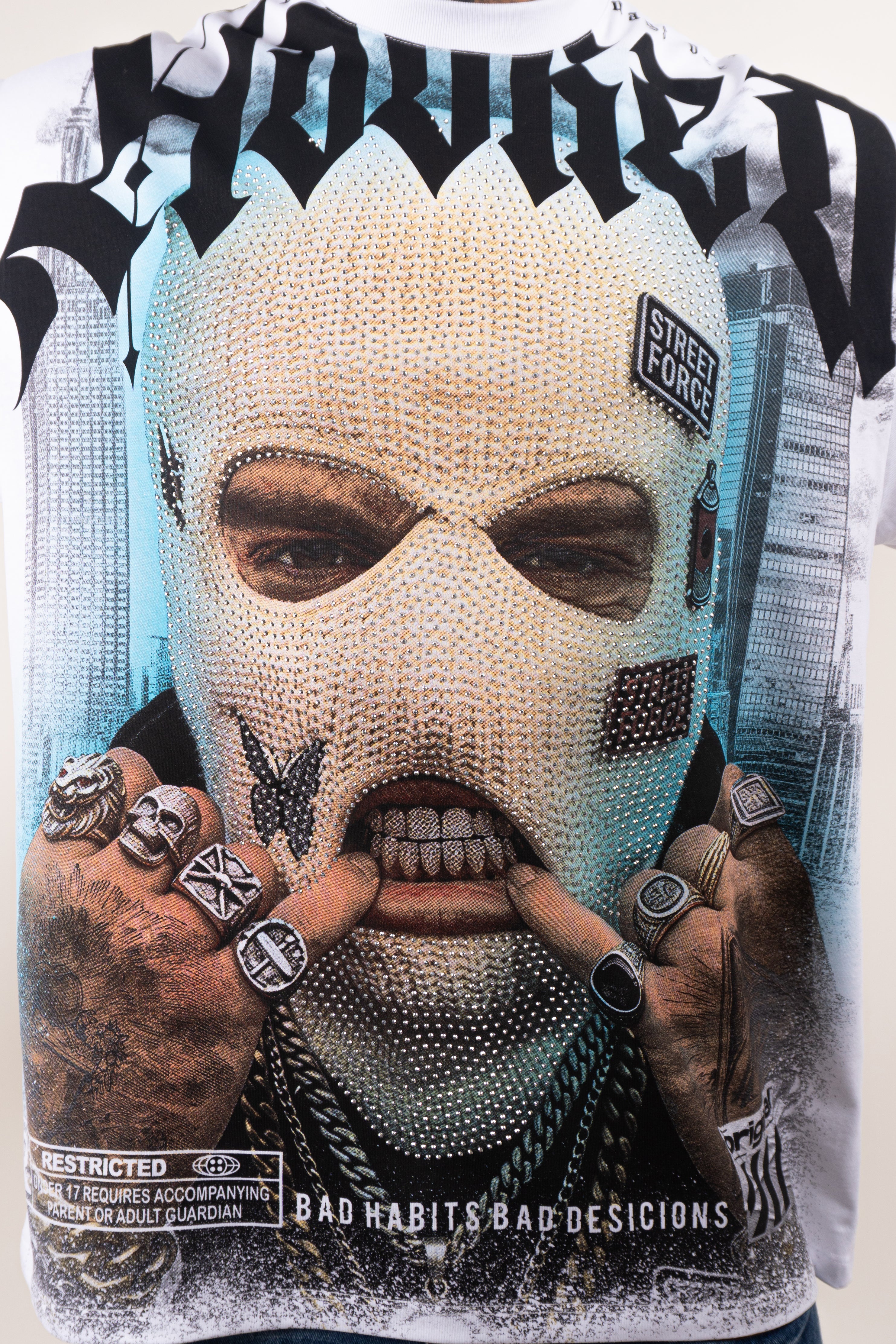 Camiseta over TOUGH STREET